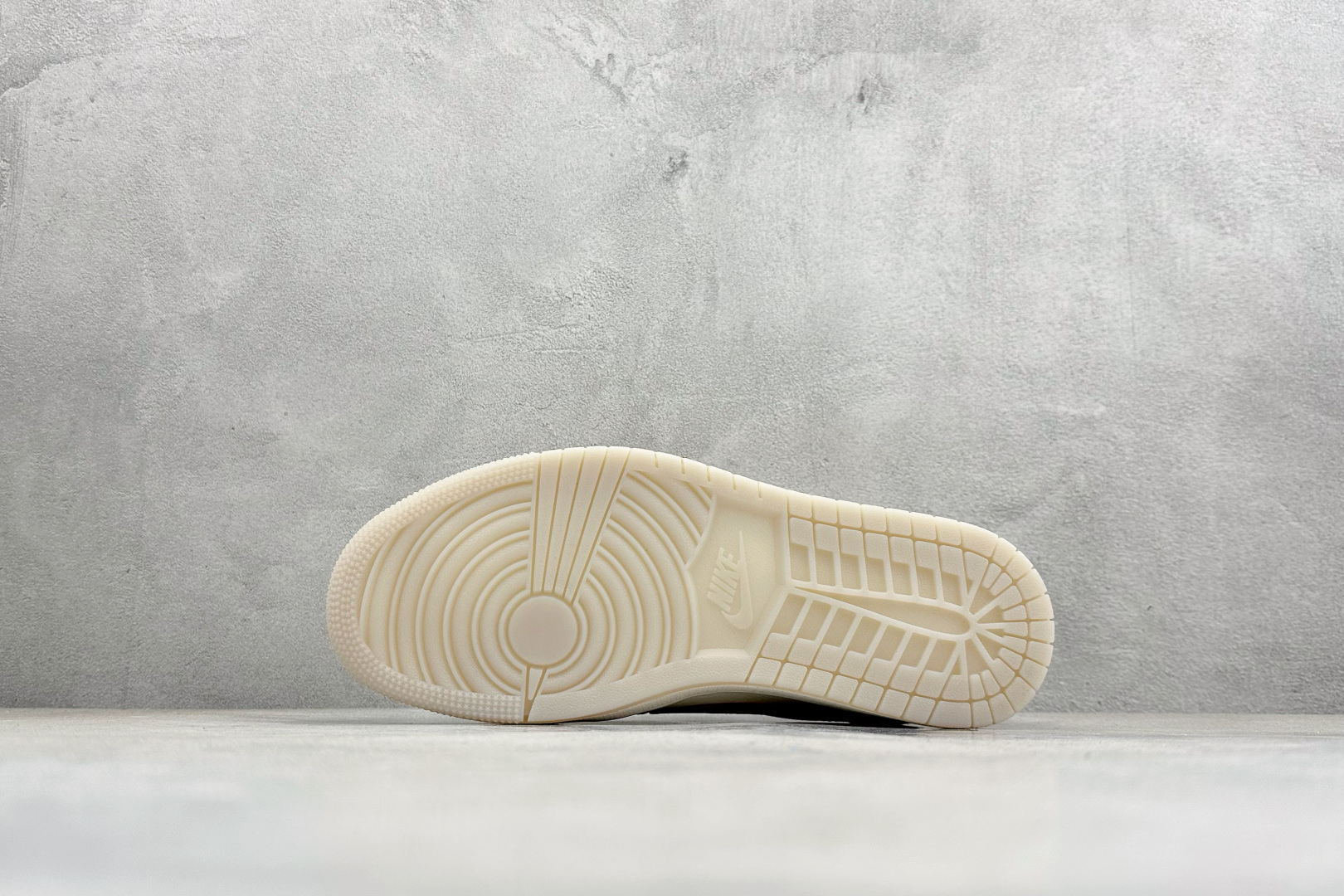 260 Air Jordan 1 Low AJ1 乔1 马年限定 高端定制 倒钩低帮复古篮球鞋 JY6988-121-Chinese UA Cheap High Quatity Brand Clothes Bags handbags Sneakers wholesale wholesaler seller from China Factory suppliers Fashion Clothing Shoes best Quality Beautiful Price 260 Air Jordan 1 Low AJ1 乔1 马年限定 高端定制 倒钩低帮复古篮球鞋 JY6988-121