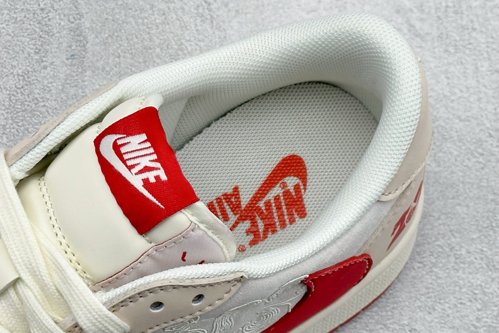 Air Jordan 1 Low AJ1 乔1 马年限定 高端定制 倒钩低帮复古篮球鞋 ZH2598-901-Top High Quatity Cheap Sneakers Fashion Clothing Clothes Bags handbags Shoes of all Brand wholesale With The best Quality And Beautiful Price from China Factory Chinese suppliers wholesaler seller Air Jordan 1 Low AJ1 乔1 马年限定 高端定制 倒钩低帮复古篮球鞋 ZH2598-901