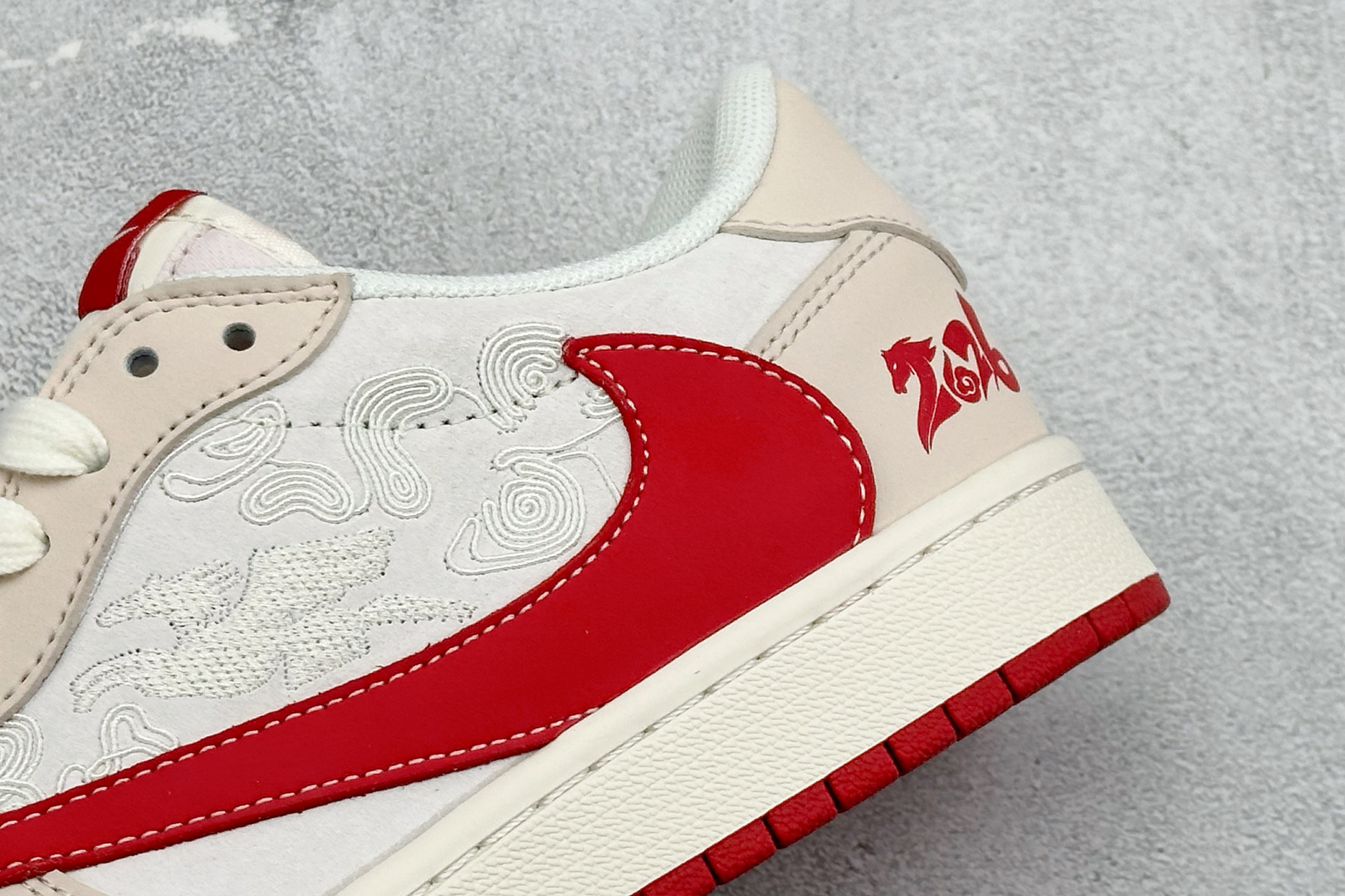 Air Jordan 1 Low AJ1 乔1 马年限定 高端定制 倒钩低帮复古篮球鞋 ZH2598-901-Top High Quatity Cheap Sneakers Fashion Clothing Clothes Bags handbags Shoes of all Brand wholesale With The best Quality And Beautiful Price from China Factory Chinese suppliers wholesaler seller Air Jordan 1 Low AJ1 乔1 马年限定 高端定制 倒钩低帮复古篮球鞋 ZH2598-901
