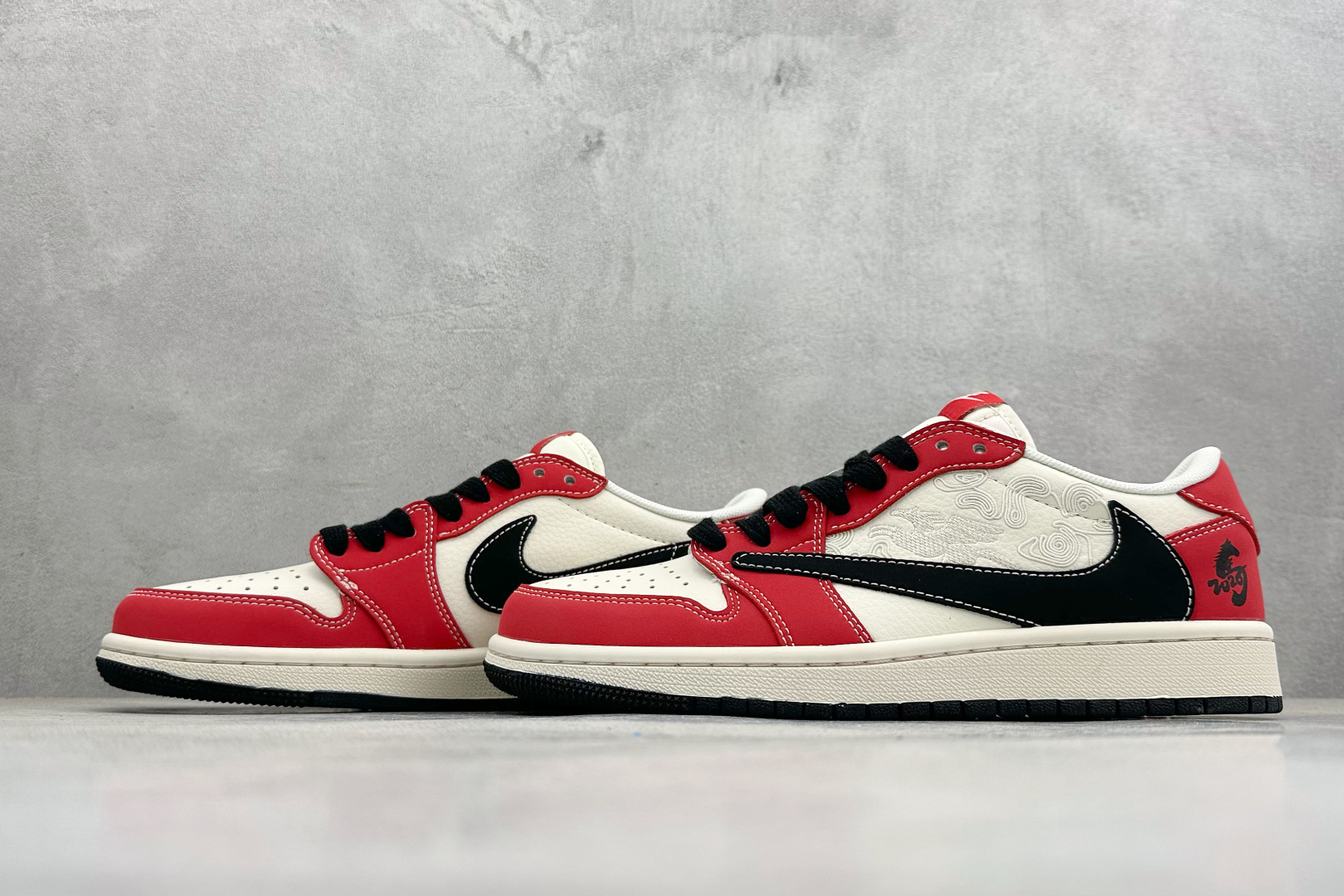 Air Jordan 1 Low AJ1 乔1 马年限定 高端定制 倒钩低帮复古篮球鞋 MY9969-801-Top High Quatity Cheap Sneakers Fashion Clothing Clothes Bags handbags Shoes of all Brand wholesale With The best Quality And Beautiful Price from China Factory Chinese suppliers wholesaler seller Air Jordan 1 Low AJ1 乔1 马年限定 高端定制 倒钩低帮复古篮球鞋 MY9969-801