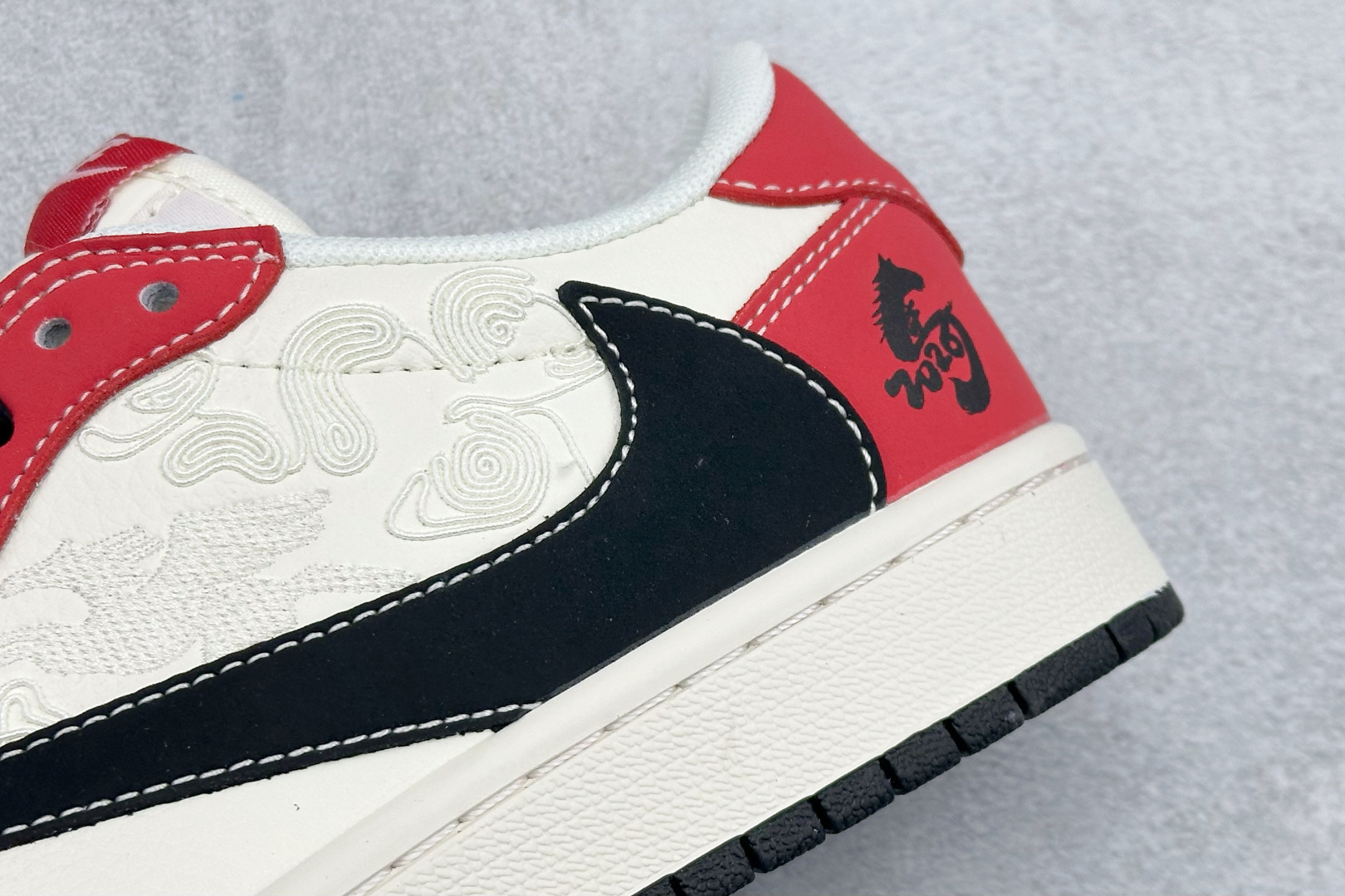 Air Jordan 1 Low AJ1 乔1 马年限定 高端定制 倒钩低帮复古篮球鞋 MY9969-801-Top High Quatity Cheap Sneakers Fashion Clothing Clothes Bags handbags Shoes of all Brand wholesale With The best Quality And Beautiful Price from China Factory Chinese suppliers wholesaler seller Air Jordan 1 Low AJ1 乔1 马年限定 高端定制 倒钩低帮复古篮球鞋 MY9969-801