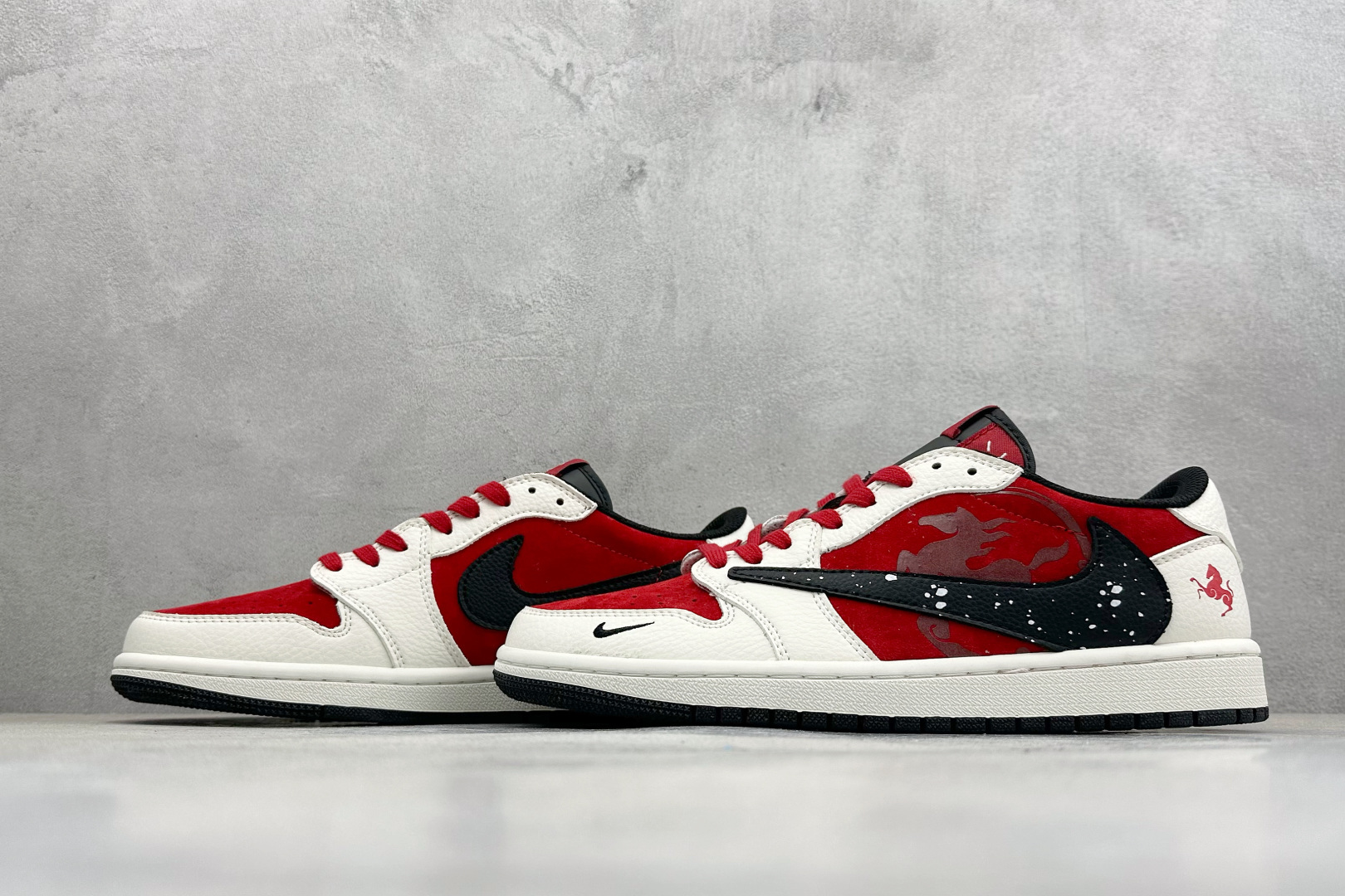 Travis Scott x Fragment Design x Air Jordan 1 Low SP AJ1 乔1马年限定 白红泼墨 低帮文化休闲板鞋 DZ2688-118-Top High Quatity Cheap Sneakers Fashion Clothing Clothes Bags handbags Shoes of all Brand wholesale With The best Quality And Beautiful Price from China Factory Chinese suppliers wholesaler seller Travis Scott x Fragment Design x Air Jordan 1 Low SP AJ1 乔1马年限定 白红泼墨 低帮文化休闲板鞋 DZ2688-118