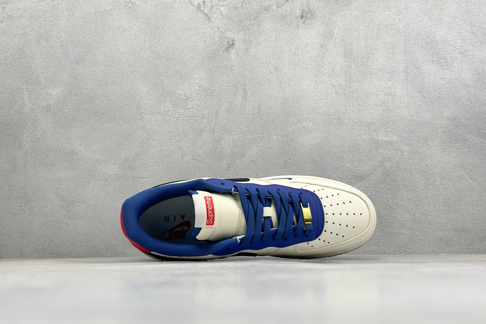 SC版Nike Air Force 1'07 Low 联名 白蓝赤黑 空军一号低帮休闲板鞋 CZ2959-100 SC版Nike Air Force 1'07 Low 联名 白蓝赤黑 空军一号低帮休闲板鞋 CZ2959-100