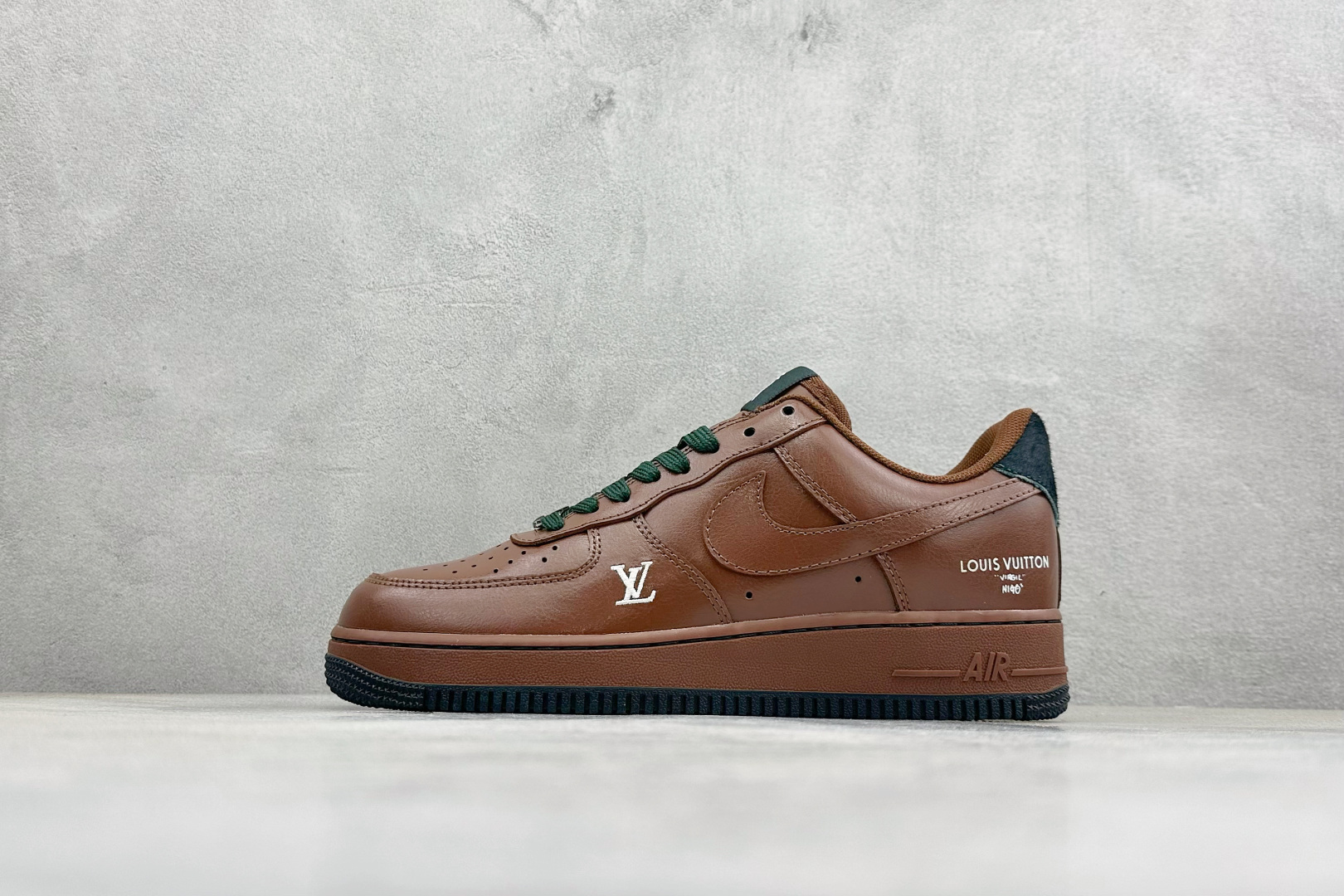 260 SC版NIke Air Force 1 '07 Low “马年限定--焦糖拿铁” 空军一号低帮 运动鞋 休闲鞋 XY9025-003-Chinese UA Cheap High Quatity Brand Clothes Bags handbags Sneakers wholesale wholesaler seller from China Factory suppliers Fashion Clothing Shoes best Quality Beautiful Price 260 SC版NIke Air Force 1 '07 Low “马年限定--焦糖拿铁” 空军一号低帮 运动鞋 休闲鞋 XY9025-003