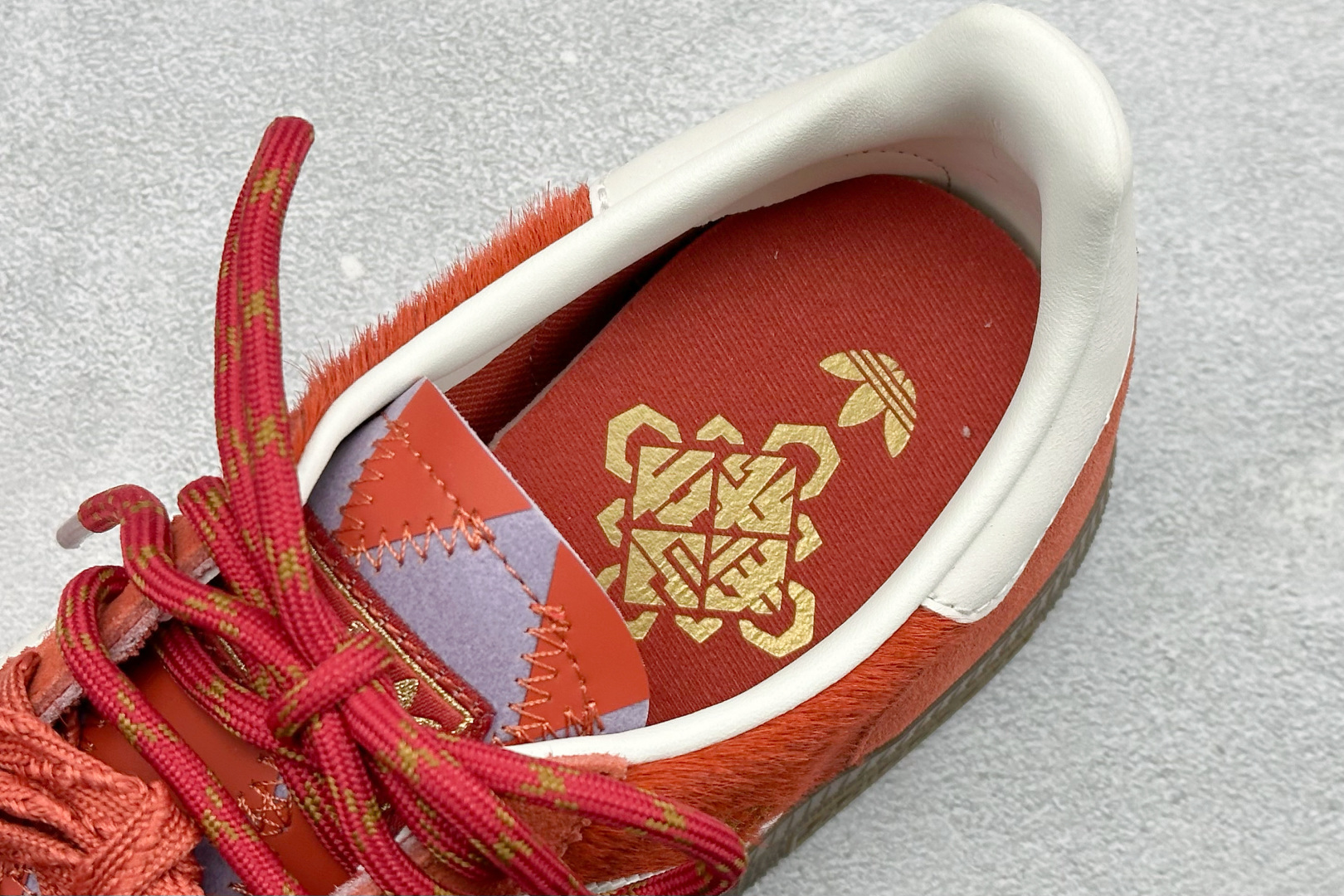Adidas Handball Spezial 马年限定 CNY新年款 阿迪达斯经典款 复古休闲板鞋 KJ6299 Adidas Handball Spezial 马年限定 CNY新年款 阿迪达斯经典款 复古休闲板鞋 KJ6299