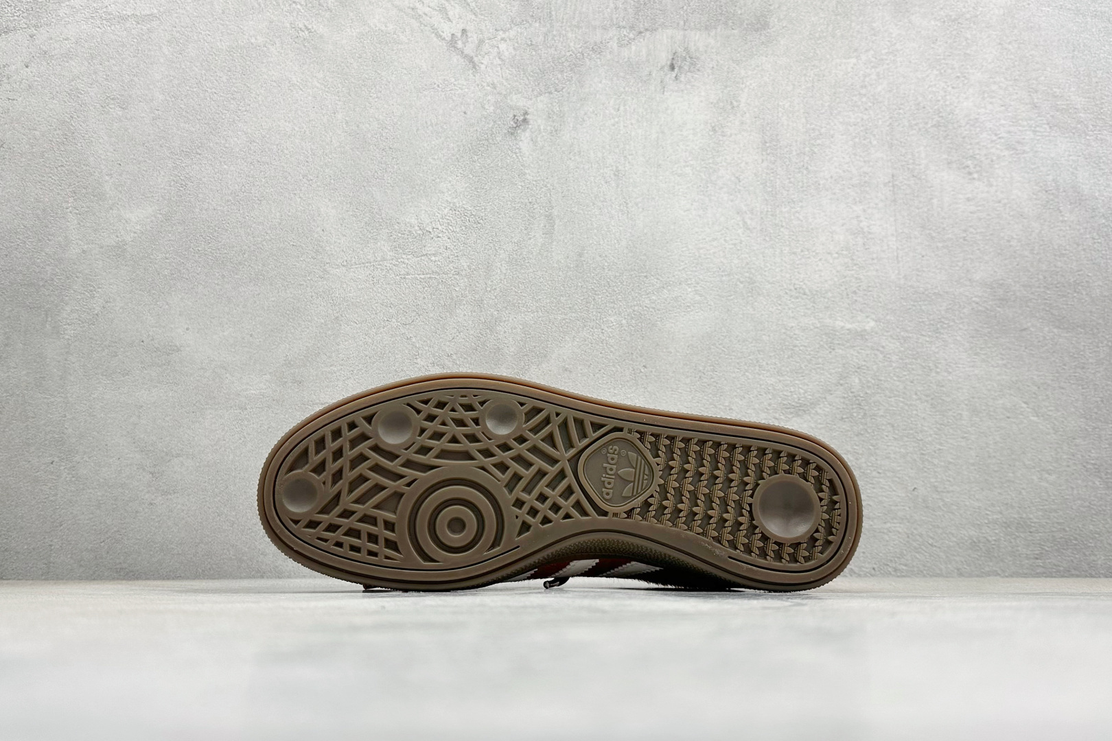Adidas Handball Spezial 马年限定 CNY新年款 阿迪达斯经典款 复古休闲板鞋 KJ6299 Adidas Handball Spezial 马年限定 CNY新年款 阿迪达斯经典款 复古休闲板鞋 KJ6299