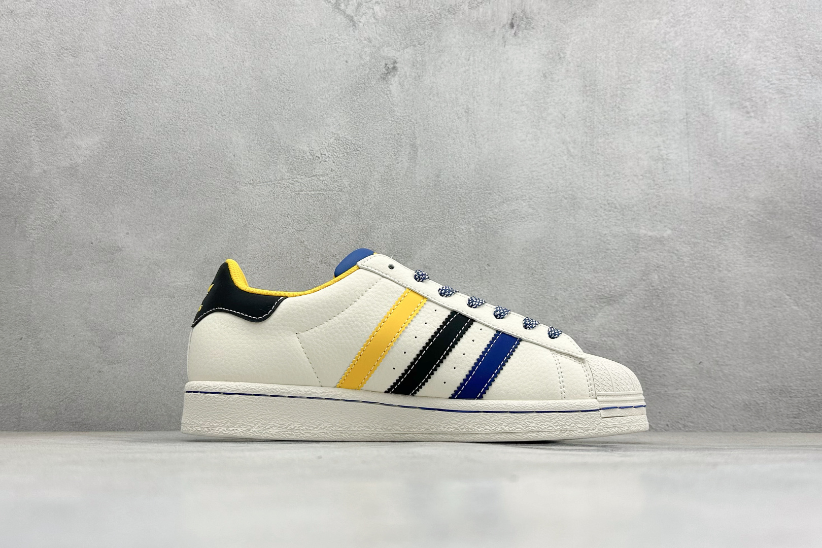 Adidas Super2026 丙午马年限定款 SD6830-Top High Quatity Cheap Sneakers Fashion Clothing Clothes Bags handbags Shoes of all Brand wholesale With The best Quality And Beautiful Price from China Factory Chinese suppliers wholesaler seller Adidas Super2026 丙午马年限定款 SD6830