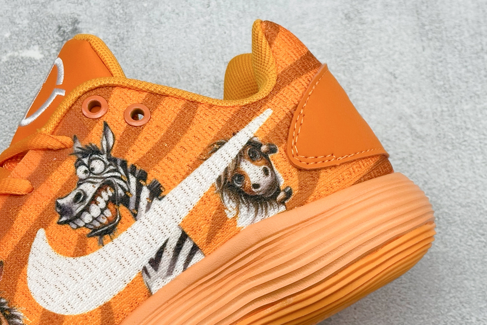 Nike React Hyperdunk 2017 Low EP 马年限定 低帮实战篮球鞋 897637-009-Top High Quatity Cheap Sneakers Fashion Clothing Clothes Bags handbags Shoes of all Brand wholesale With The best Quality And Beautiful Price from China Factory Chinese suppliers wholesaler seller Nike React Hyperdunk 2017 Low EP 马年限定 低帮实战篮球鞋 897637-009