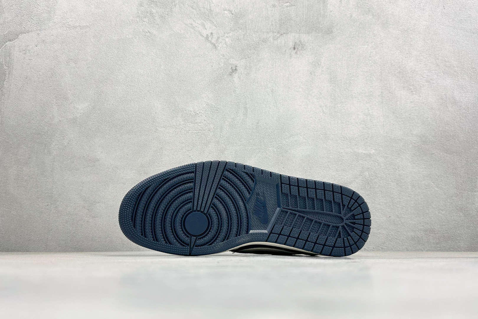 Air Jordan 1 Low AJ1 乔1 北面联名 高端定制 倒钩低帮复古篮球鞋 DM7866-125-Top High Quatity Cheap Sneakers Fashion Clothing Clothes Bags handbags Shoes of all Brand wholesale With The best Quality And Beautiful Price from China Factory Chinese suppliers wholesaler seller Air Jordan 1 Low AJ1 乔1 北面联名 高端定制 倒钩低帮复古篮球鞋 DM7866-125