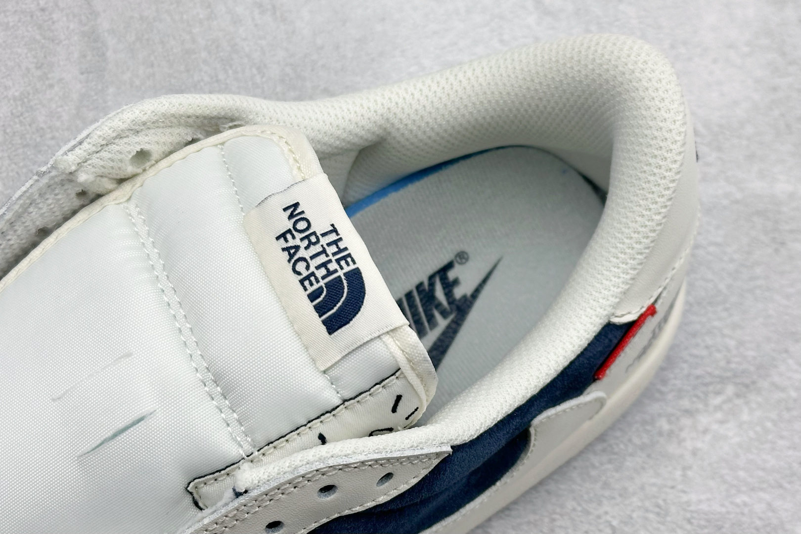 Air Jordan 1 Low AJ1 乔1 北面联名 高端定制 倒钩低帮复古篮球鞋 DM7866-125-Top High Quatity Cheap Sneakers Fashion Clothing Clothes Bags handbags Shoes of all Brand wholesale With The best Quality And Beautiful Price from China Factory Chinese suppliers wholesaler seller Air Jordan 1 Low AJ1 乔1 北面联名 高端定制 倒钩低帮复古篮球鞋 DM7866-125