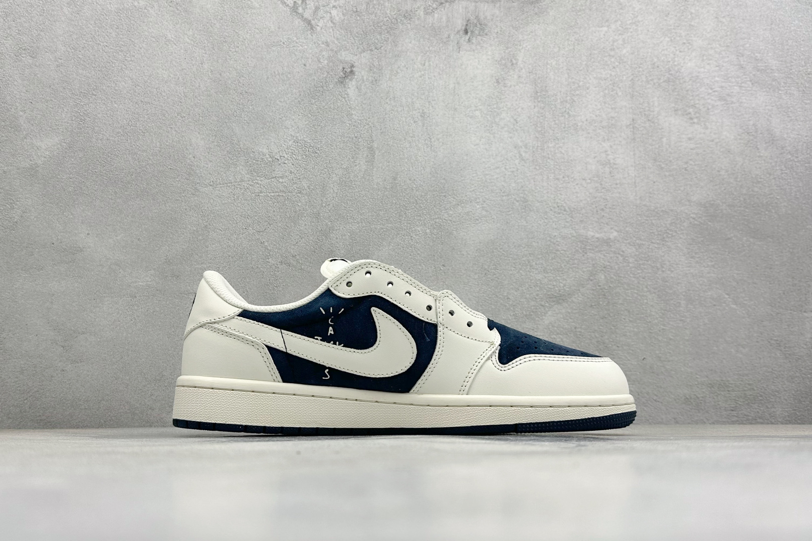 Air Jordan 1 Low AJ1 乔1 北面联名 高端定制 倒钩低帮复古篮球鞋 DM7866-125-Top High Quatity Cheap Sneakers Fashion Clothing Clothes Bags handbags Shoes of all Brand wholesale With The best Quality And Beautiful Price from China Factory Chinese suppliers wholesaler seller Air Jordan 1 Low AJ1 乔1 北面联名 高端定制 倒钩低帮复古篮球鞋 DM7866-125
