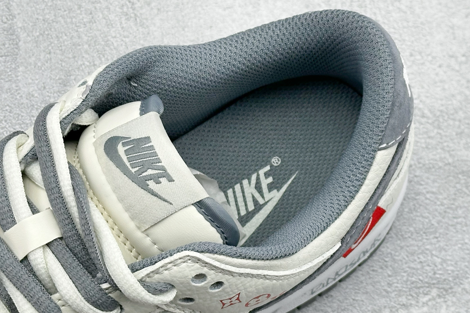 260 Nike Dunk Low Retro LV联名 周年高端定制 低帮休闲板鞋 KG6699-F23-Chinese UA Cheap High Quatity Brand Clothes Bags handbags Sneakers wholesale wholesaler seller from China Factory suppliers Fashion Clothing Shoes best Quality Beautiful Price 260 Nike Dunk Low Retro LV联名 周年高端定制 低帮休闲板鞋 KG6699-F23