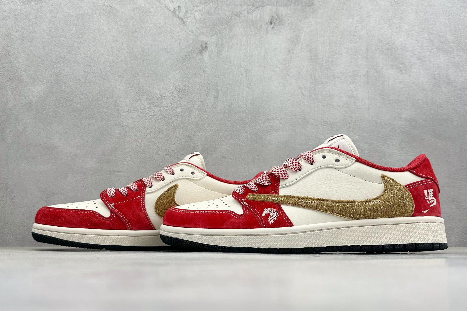 260 Air Jordan 1 Low AJ1 乔1 马年限定 高端定制 倒钩低帮复古篮球鞋 SD6868-122-Chinese UA Cheap High Quatity Brand Clothes Bags handbags Sneakers wholesale wholesaler seller from China Factory suppliers Fashion Clothing Shoes best Quality Beautiful Price 260 Air Jordan 1 Low AJ1 乔1 马年限定 高端定制 倒钩低帮复古篮球鞋 SD6868-122