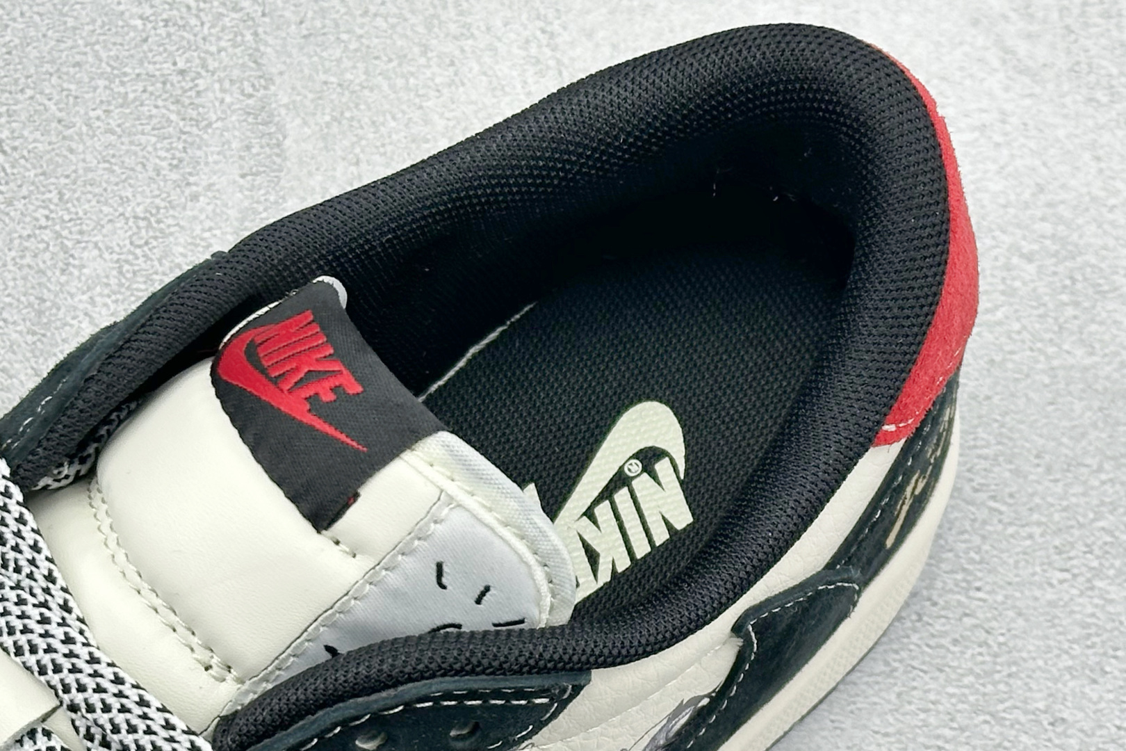 260 Air Jordan 1 Low AJ1 乔1 马年限定 高端定制 倒钩低帮复古篮球鞋 CX5050-Y69-Chinese UA Cheap High Quatity Brand Clothes Bags handbags Sneakers wholesale wholesaler seller from China Factory suppliers Fashion Clothing Shoes best Quality Beautiful Price 260 Air Jordan 1 Low AJ1 乔1 马年限定 高端定制 倒钩低帮复古篮球鞋 CX5050-Y69
