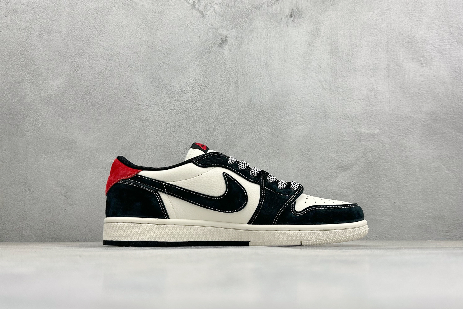 260 Air Jordan 1 Low AJ1 乔1 马年限定 高端定制 倒钩低帮复古篮球鞋 CX5050-Y69-Chinese UA Cheap High Quatity Brand Clothes Bags handbags Sneakers wholesale wholesaler seller from China Factory suppliers Fashion Clothing Shoes best Quality Beautiful Price 260 Air Jordan 1 Low AJ1 乔1 马年限定 高端定制 倒钩低帮复古篮球鞋 CX5050-Y69
