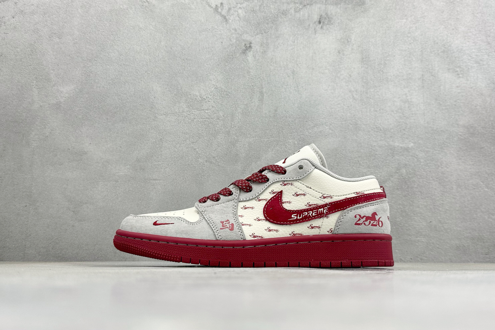 260 Air Jordan 1 Low AJ1 乔1 马年限定2026高端定制 低帮复古篮球鞋 JP2026-122-Chinese UA Cheap High Quatity Brand Clothes Bags handbags Sneakers wholesale wholesaler seller from China Factory suppliers Fashion Clothing Shoes best Quality Beautiful Price 260 Air Jordan 1 Low AJ1 乔1 马年限定2026高端定制 低帮复古篮球鞋 JP2026-122
