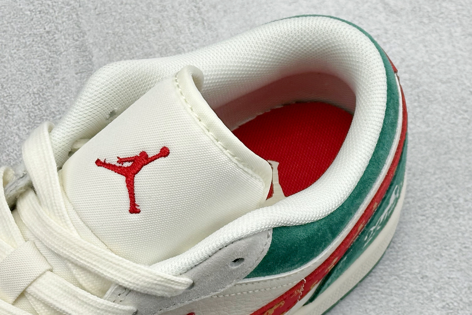 Air Jordan 1 Low AJ1 乔1 马年限定2026高端定制 低帮复古篮球鞋 LX1988-823 Air Jordan 1 Low AJ1 乔1 马年限定2026高端定制 低帮复古篮球鞋 LX1988-823