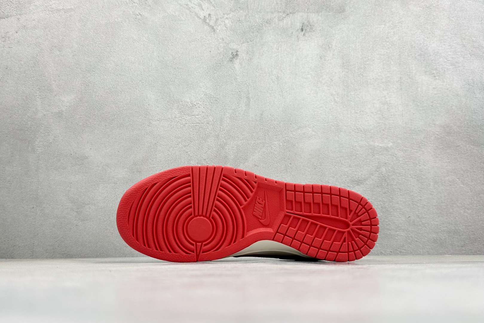 Nike SB Dunk Low RETRO 马年限定 高端定制 低帮休闲板鞋 QW5288-105-Top High Quatity Cheap Sneakers Fashion Clothing Clothes Bags handbags Shoes of all Brand wholesale With The best Quality And Beautiful Price from China Factory Chinese suppliers wholesaler seller Nike SB Dunk Low RETRO 马年限定 高端定制 低帮休闲板鞋 QW5288-105