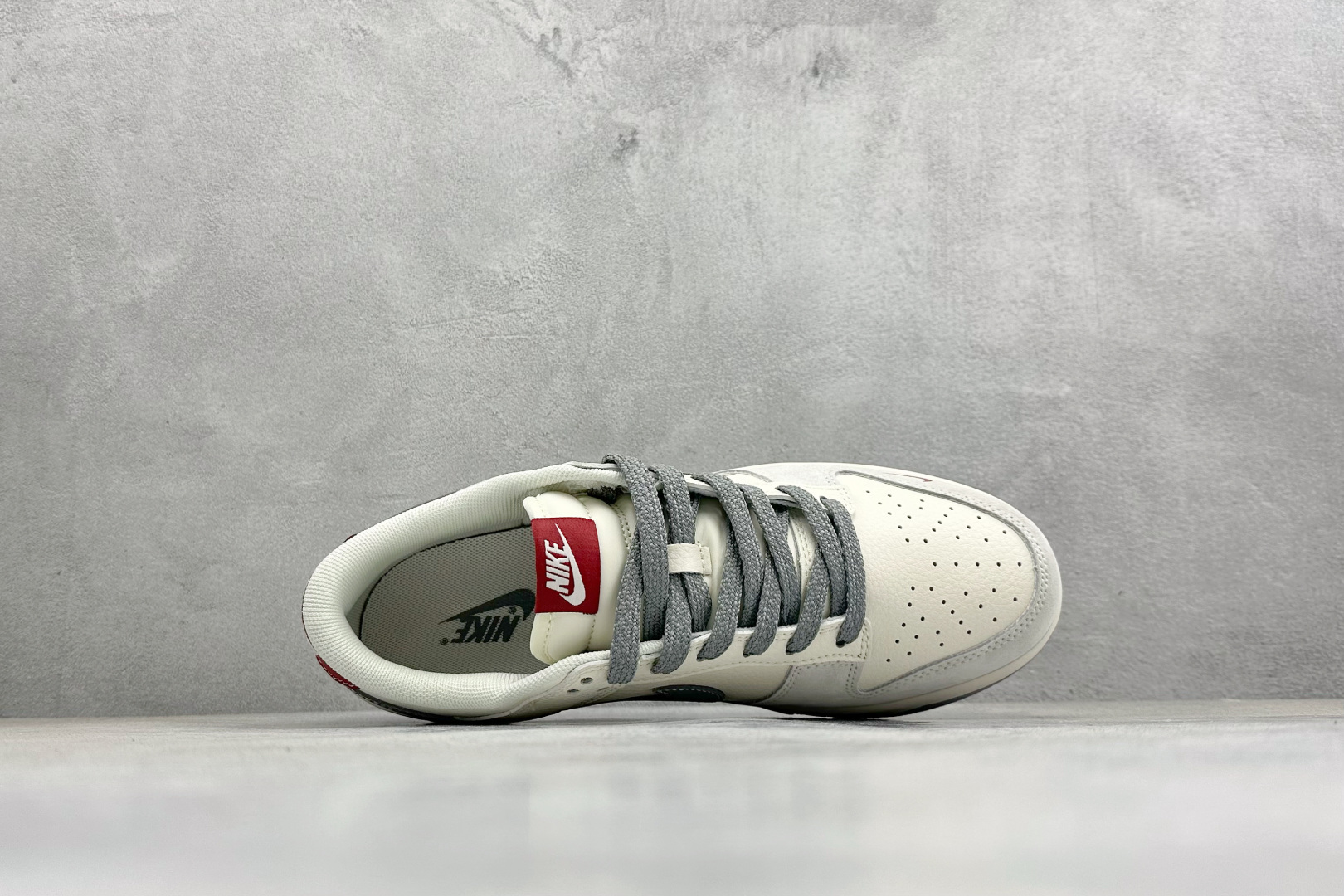 260 Nike SB Dunk Low RETRO 马年限定 高端定制 低帮休闲板鞋 LX1988-813-Chinese UA Cheap High Quatity Brand Clothes Bags handbags Sneakers wholesale wholesaler seller from China Factory suppliers Fashion Clothing Shoes best Quality Beautiful Price 260 Nike SB Dunk Low RETRO 马年限定 高端定制 低帮休闲板鞋 LX1988-813