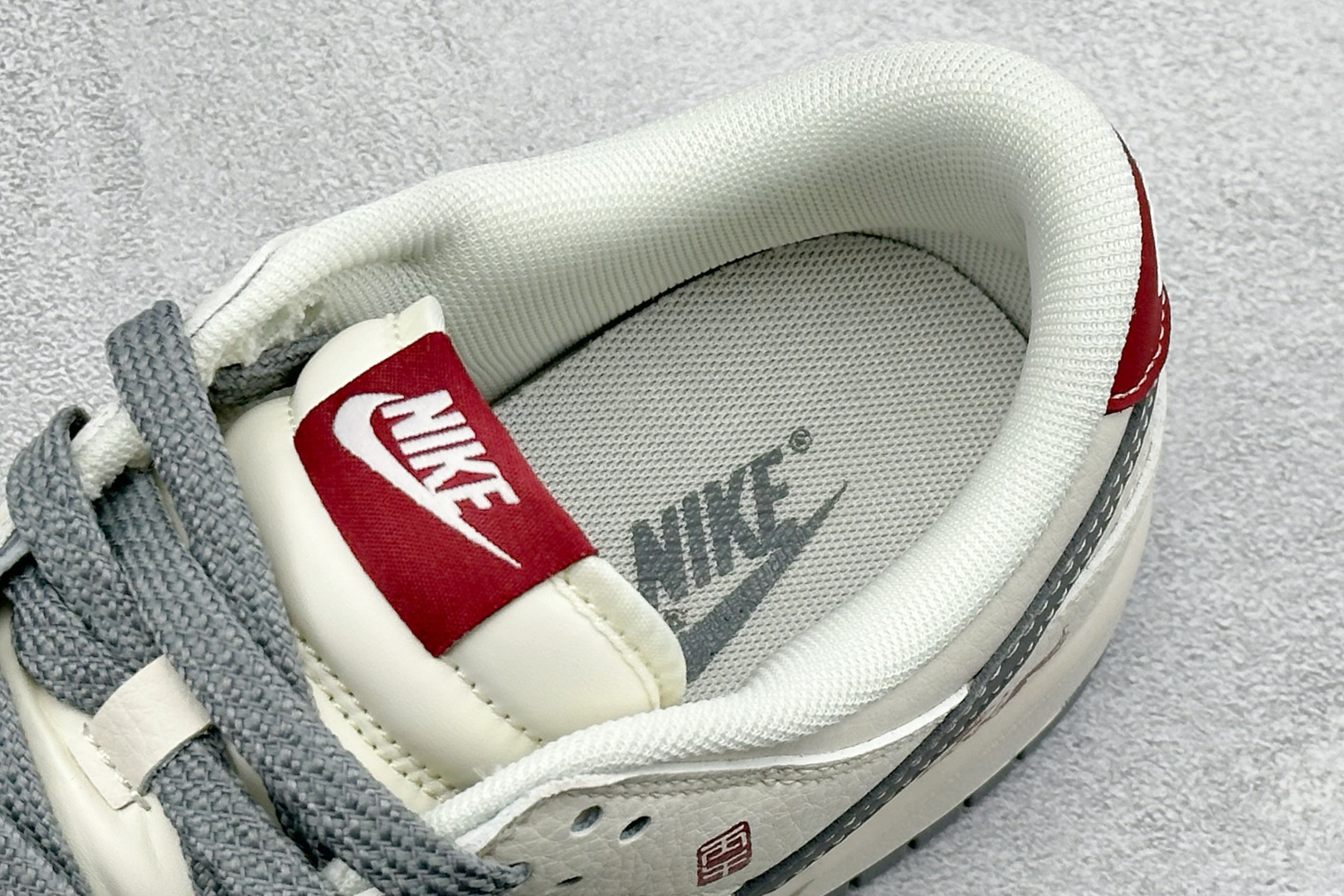260 Nike SB Dunk Low RETRO 马年限定 高端定制 低帮休闲板鞋 LX1988-813-Chinese UA Cheap High Quatity Brand Clothes Bags handbags Sneakers wholesale wholesaler seller from China Factory suppliers Fashion Clothing Shoes best Quality Beautiful Price 260 Nike SB Dunk Low RETRO 马年限定 高端定制 低帮休闲板鞋 LX1988-813