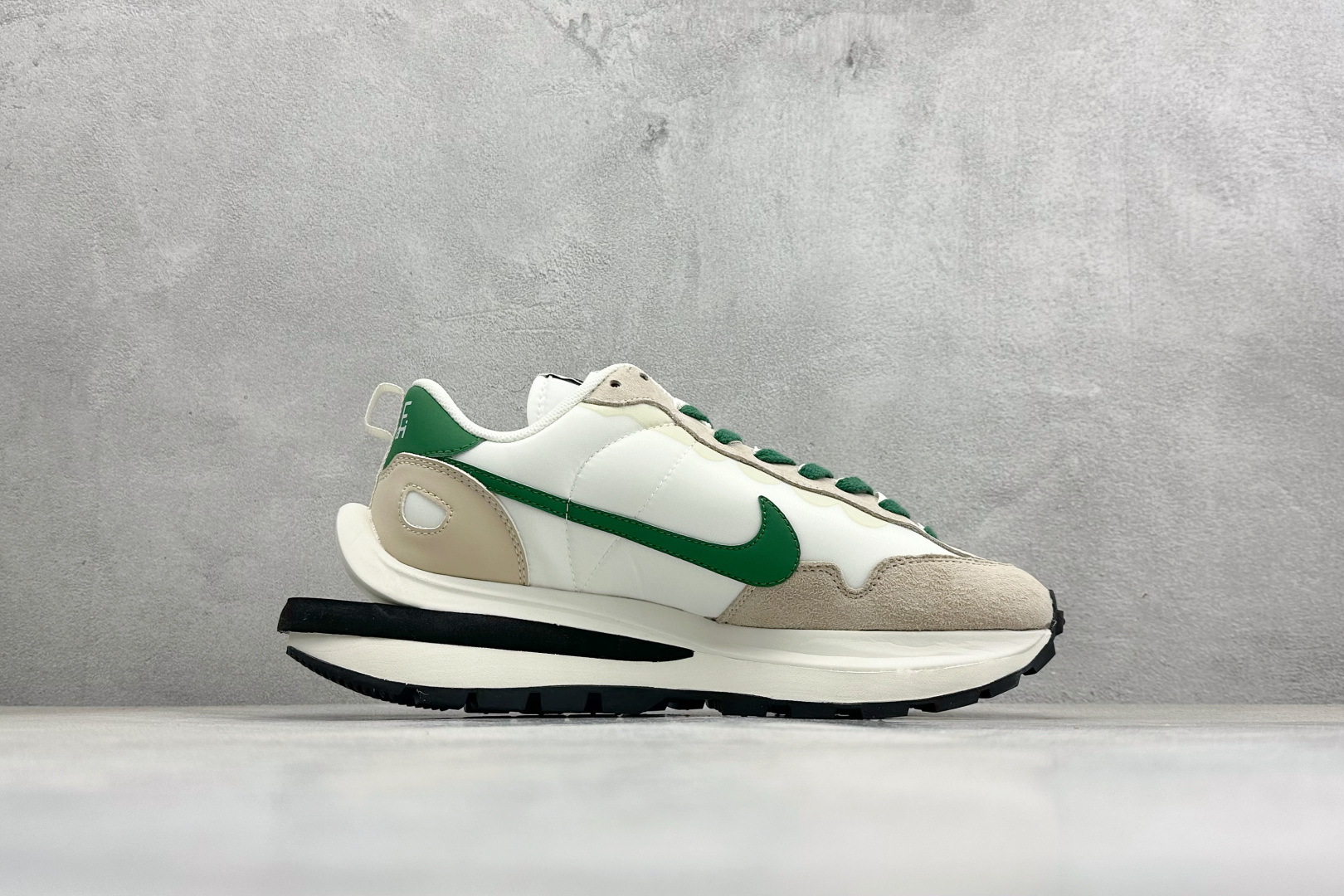 新S版Sacai x Nike VaporWaffle 圆头舒适 低帮 生活休闲鞋 DD1875-102-Top High Quatity Cheap Sneakers Fashion Clothing Clothes Bags handbags Shoes of all Brand wholesale With The best Quality And Beautiful Price from China Factory Chinese suppliers wholesaler seller 新S版Sacai x Nike VaporWaffle 圆头舒适 低帮 生活休闲鞋 DD1875-102