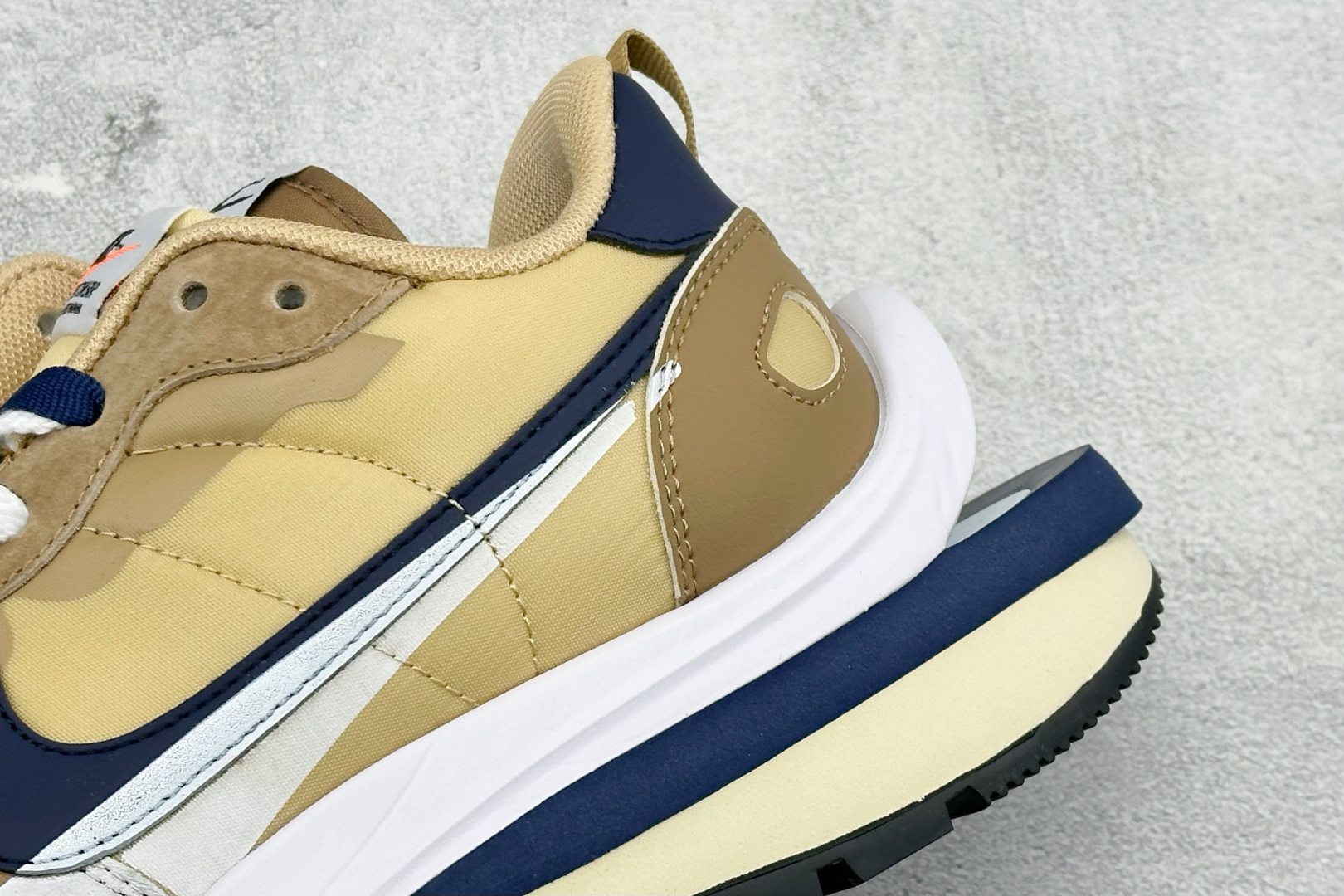 260 新S版Sacai x Nike VaporWaffle 圆头舒适 低帮 生活休闲鞋 DD1875-200-Chinese UA Cheap High Quatity Brand Clothes Bags handbags Sneakers wholesale wholesaler seller from China Factory suppliers Fashion Clothing Shoes best Quality Beautiful Price 260 新S版Sacai x Nike VaporWaffle 圆头舒适 低帮 生活休闲鞋 DD1875-200