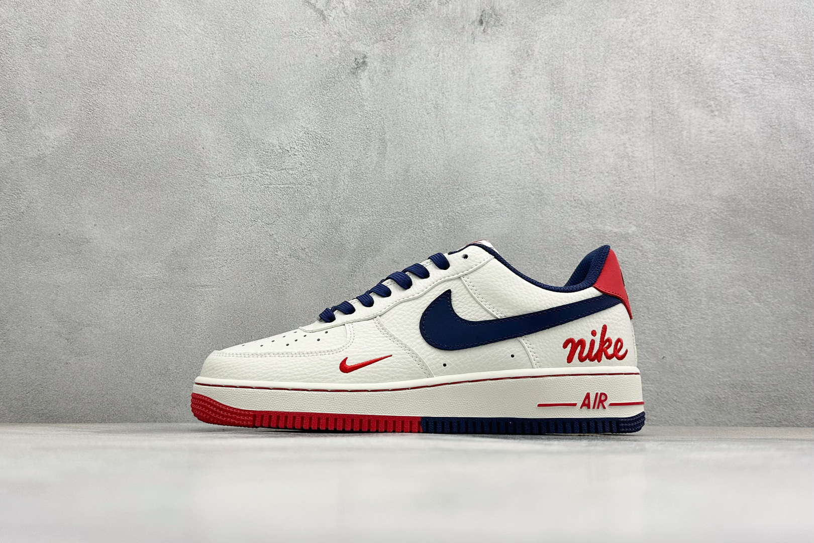 SC版Nike Air Force 1’07 Low 米白红蓝 空军一号低帮休闲板鞋 NH0601-544 SC版Nike Air Force 1’07 Low 米白红蓝 空军一号低帮休闲板鞋 NH0601-544