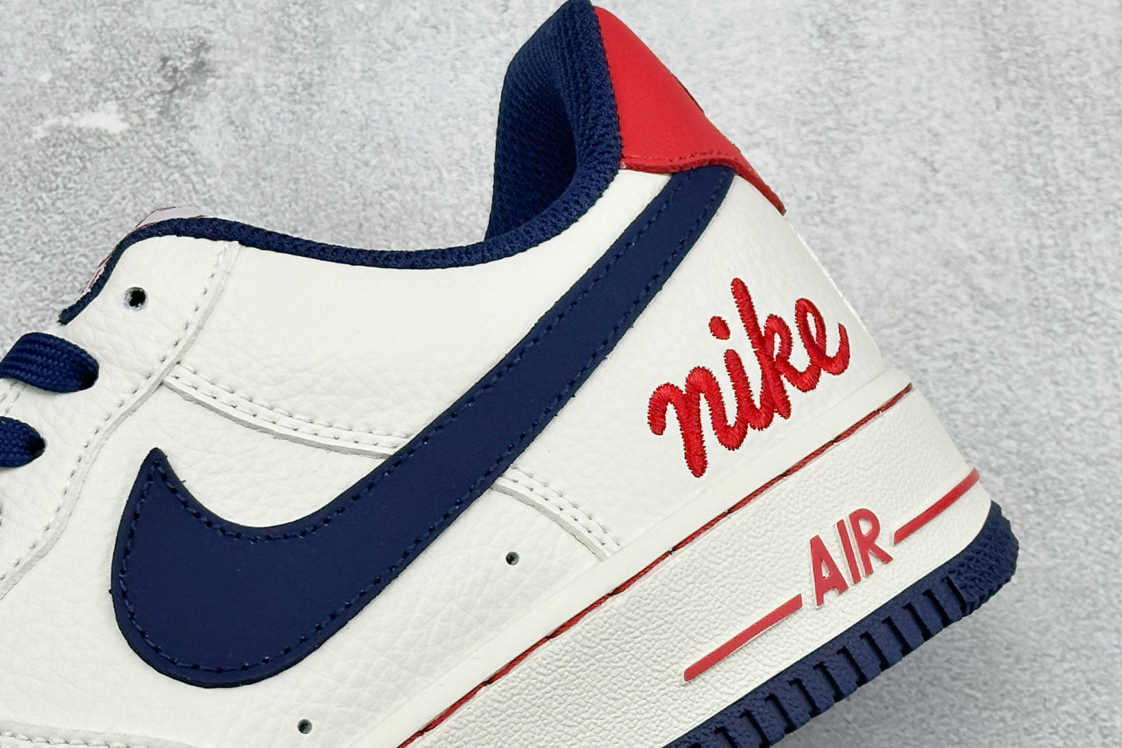 SC版Nike Air Force 1'07 Low 米白红蓝 空军一号低帮休闲板鞋 NH0601-544 SC版Nike Air Force 1'07 Low 米白红蓝 空军一号低帮休闲板鞋 NH0601-544