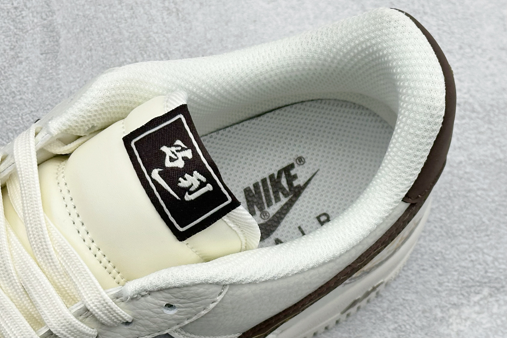 SC版Nike Air Force 1'07 Low 马年联名 米棕描金 空军一号低帮休闲板鞋 7637-001-Top High Quatity Cheap Sneakers Fashion Clothing Clothes Bags handbags Shoes of all Brand wholesale With The best Quality And Beautiful Price from China Factory Chinese suppliers wholesaler seller SC版Nike Air Force 1'07 Low 马年联名 米棕描金 空军一号低帮休闲板鞋 7637-001