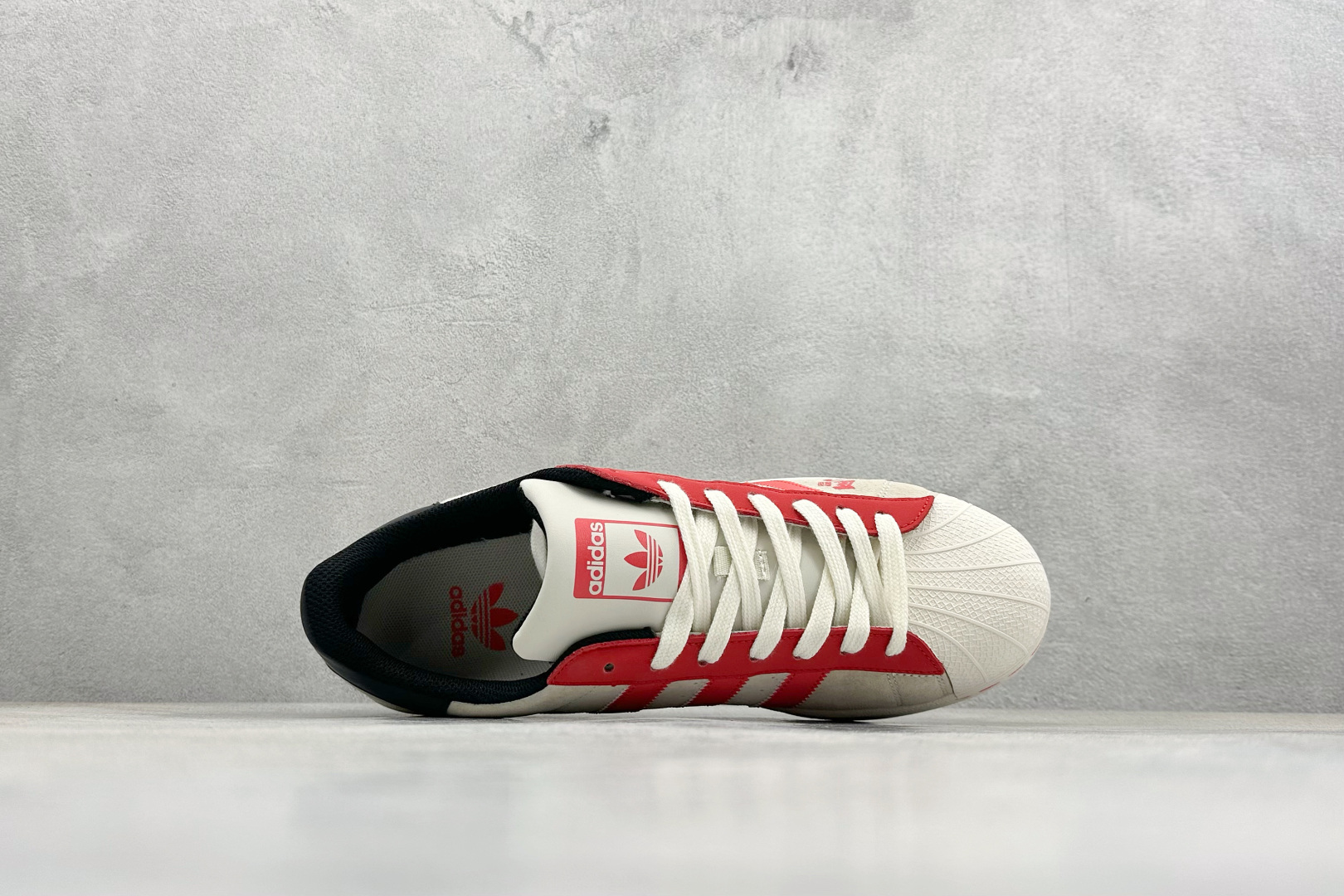 AD Originals Super马年限定 贝壳头板鞋 SD6831-Top High Quatity Cheap Sneakers Fashion Clothing Clothes Bags handbags Shoes of all Brand wholesale With The best Quality And Beautiful Price from China Factory Chinese suppliers wholesaler seller AD Originals Super马年限定 贝壳头板鞋 SD6831