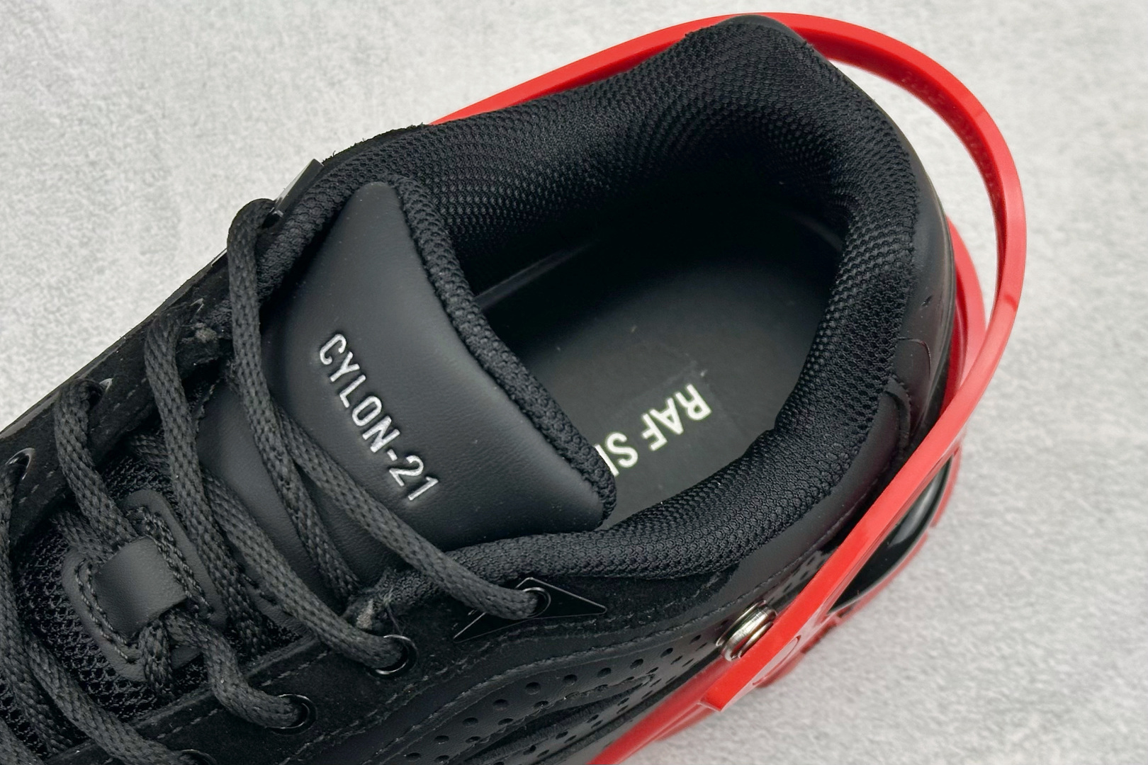 RAF SIMONS Cylon-21 织物皮革 圆头系带 低帮 生活休闲鞋 HR740007S-Top High Quatity Cheap Sneakers Fashion Clothing Clothes Bags handbags Shoes of all Brand wholesale With The best Quality And Beautiful Price from China Factory Chinese suppliers wholesaler seller RAF SIMONS Cylon-21 织物皮革 圆头系带 低帮 生活休闲鞋 HR740007S