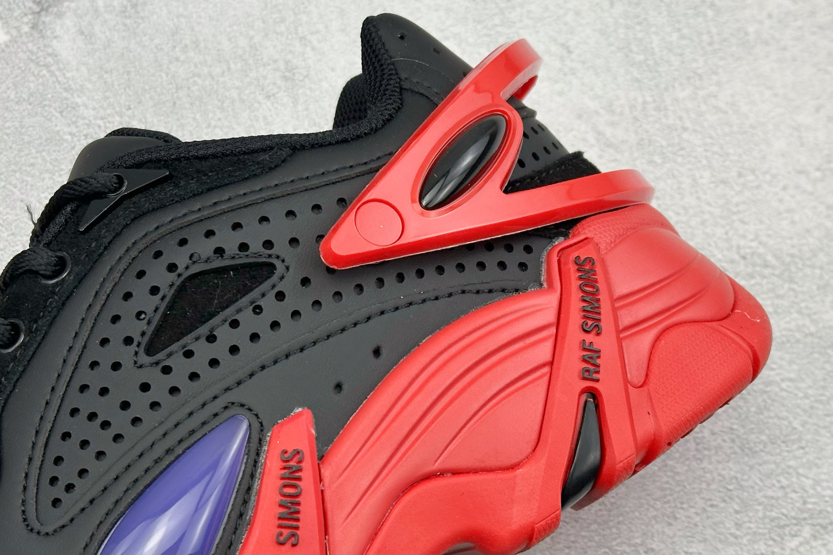 RAF SIMONS Cylon-21 织物皮革 圆头系带 低帮 生活休闲鞋 HR740007S-Top High Quatity Cheap Sneakers Fashion Clothing Clothes Bags handbags Shoes of all Brand wholesale With The best Quality And Beautiful Price from China Factory Chinese suppliers wholesaler seller RAF SIMONS Cylon-21 织物皮革 圆头系带 低帮 生活休闲鞋 HR740007S