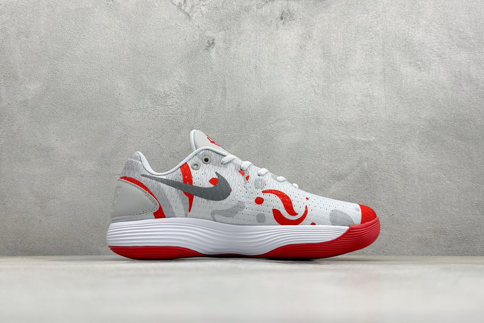 Nike React Hyperdunk 2017 Low EP 马年限定 低帮实战篮球鞋 897637-011-Top High Quatity Cheap Sneakers Fashion Clothing Clothes Bags handbags Shoes of all Brand wholesale With The best Quality And Beautiful Price from China Factory Chinese suppliers wholesaler seller Nike React Hyperdunk 2017 Low EP 马年限定 低帮实战篮球鞋 897637-011