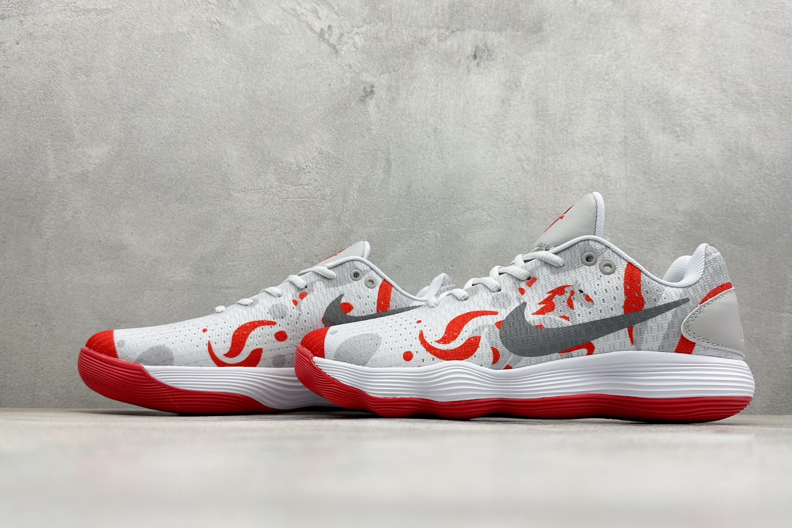 Nike React Hyperdunk 2017 Low EP 马年限定 低帮实战篮球鞋 897637-011-Top High Quatity Cheap Sneakers Fashion Clothing Clothes Bags handbags Shoes of all Brand wholesale With The best Quality And Beautiful Price from China Factory Chinese suppliers wholesaler seller Nike React Hyperdunk 2017 Low EP 马年限定 低帮实战篮球鞋 897637-011