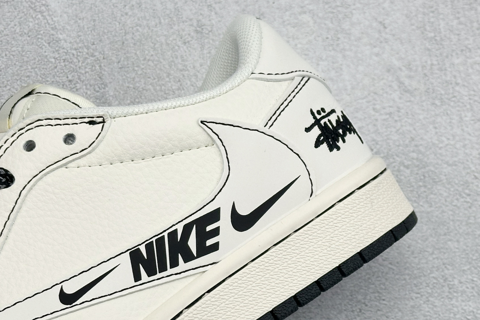 Air Jordan 1 Low AJ1 乔1 斯图西联名 高端定制 倒钩低帮复古篮球鞋 HH7518-092-Top High Quatity Cheap Sneakers Fashion Clothing Clothes Bags handbags Shoes of all Brand wholesale With The best Quality And Beautiful Price from China Factory Chinese suppliers wholesaler seller Air Jordan 1 Low AJ1 乔1 斯图西联名 高端定制 倒钩低帮复古篮球鞋 HH7518-092