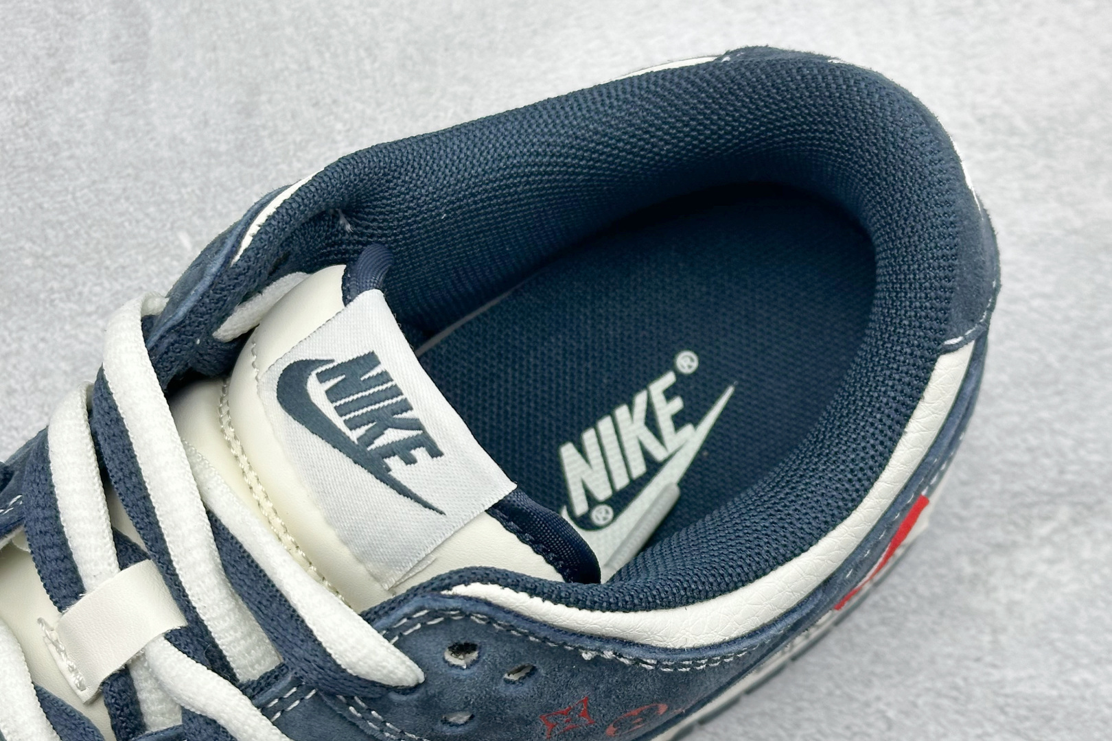Nike Dunk Low Retro LV联名 周年高端定制 低帮休闲板鞋 KG6699-F26-Top High Quatity Cheap Sneakers Fashion Clothing Clothes Bags handbags Shoes of all Brand wholesale With The best Quality And Beautiful Price from China Factory Chinese suppliers wholesaler seller Nike Dunk Low Retro LV联名 周年高端定制 低帮休闲板鞋 KG6699-F26