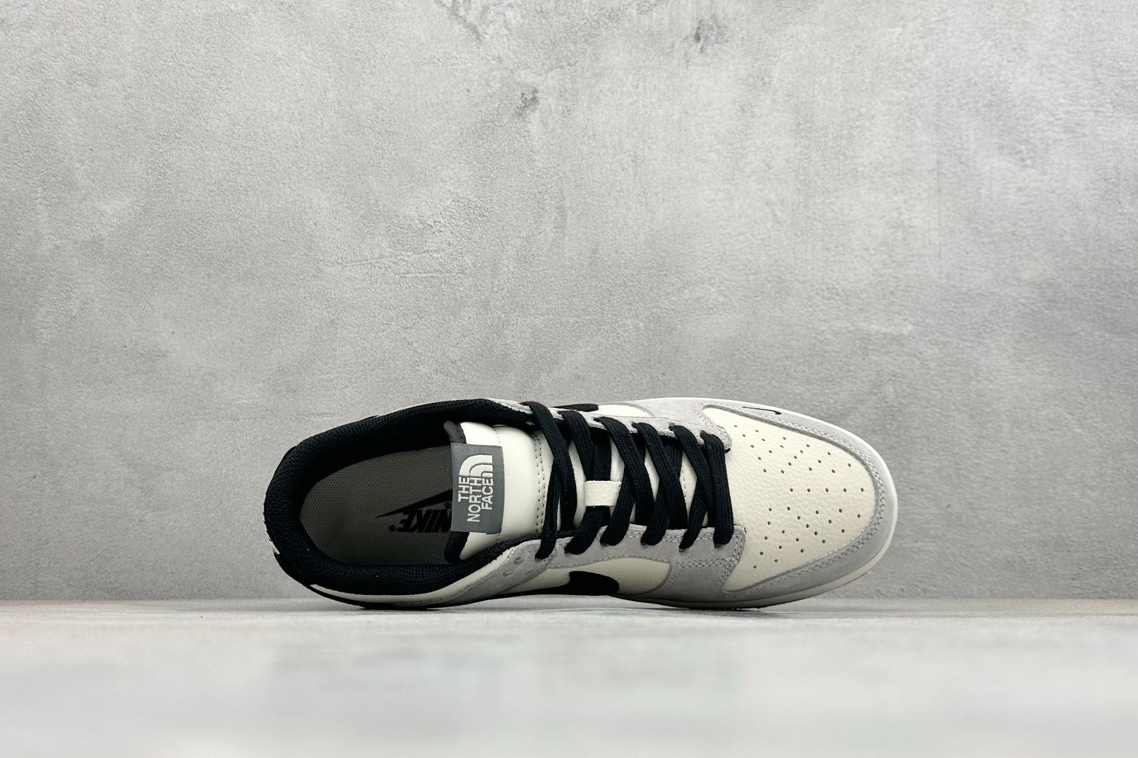 Nike Dunk Low Retro 北面联名 周年高端定制 低帮休闲板鞋 DN3168-032-Top High Quatity Cheap Sneakers Fashion Clothing Clothes Bags handbags Shoes of all Brand wholesale With The best Quality And Beautiful Price from China Factory Chinese suppliers wholesaler seller Nike Dunk Low Retro 北面联名 周年高端定制 低帮休闲板鞋 DN3168-032