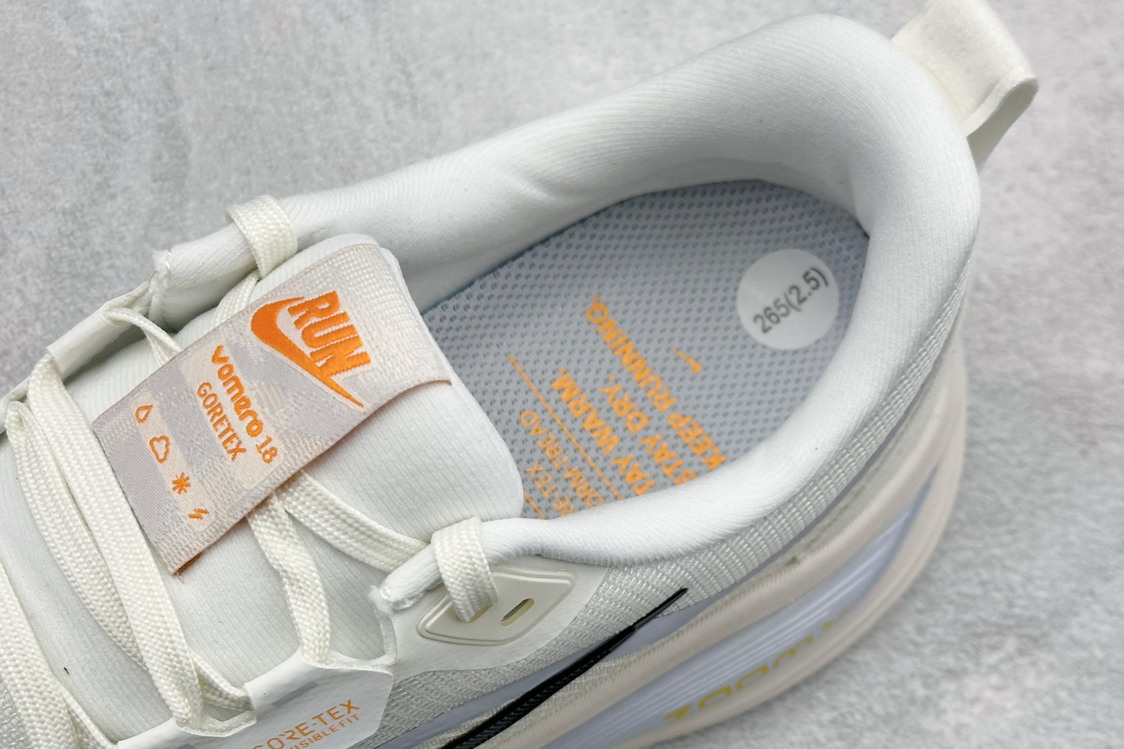 Nike VOMERO 18 GTX 耐克 舒适减震防滑 低帮跑步鞋 HQ7002-100-Top High Quatity Cheap Sneakers Fashion Clothing Clothes Bags handbags Shoes of all Brand wholesale With The best Quality And Beautiful Price from China Factory Chinese suppliers wholesaler seller Nike VOMERO 18 GTX 耐克 舒适减震防滑 低帮跑步鞋 HQ7002-100
