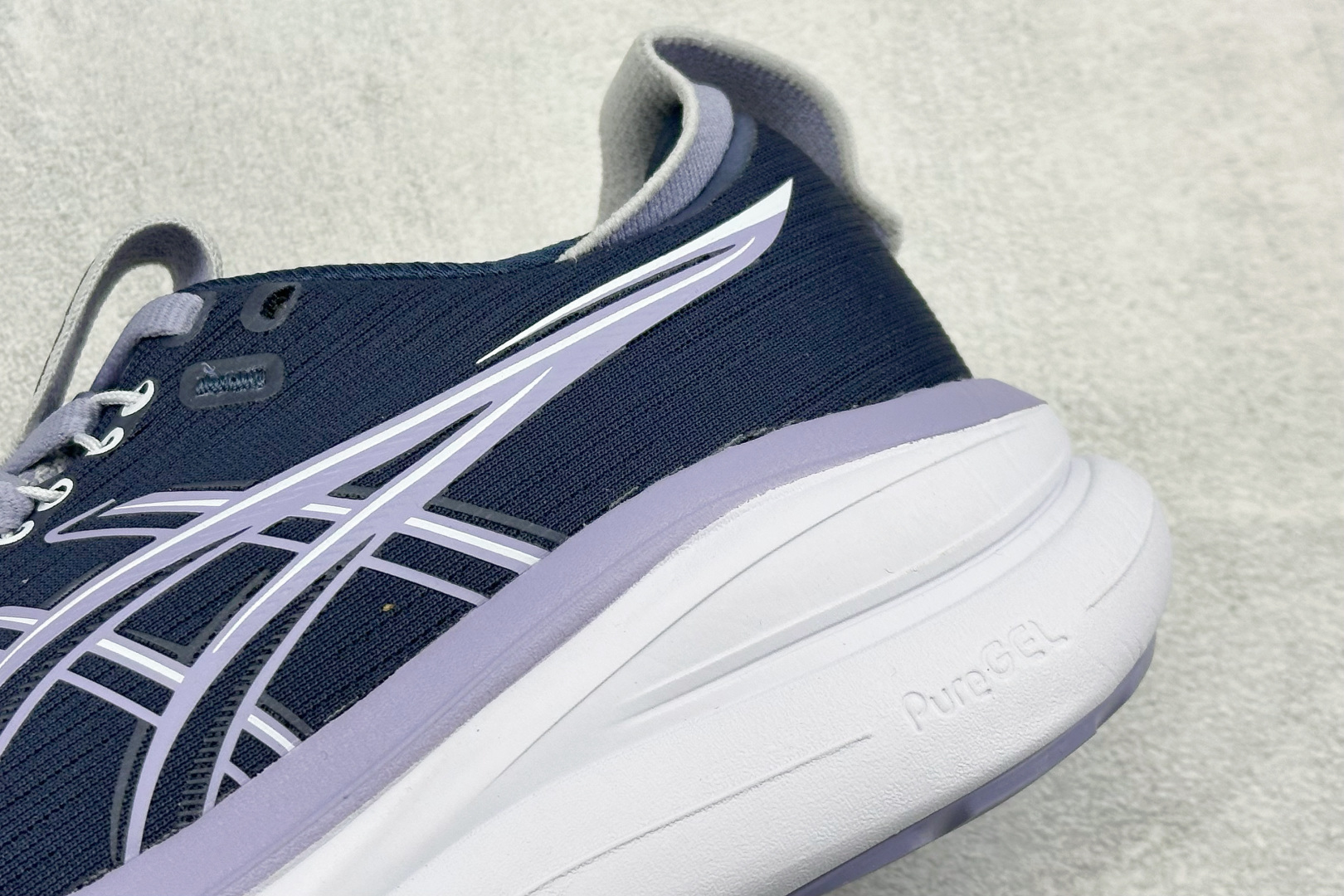 Asics Gel-Nimbus 28 亚瑟士复古透气休闲鞋缓震耐磨跑步鞋 1011C127-402-Top High Quatity Cheap Sneakers Fashion Clothing Clothes Bags handbags Shoes of all Brand wholesale With The best Quality And Beautiful Price from China Factory Chinese suppliers wholesaler seller Asics Gel-Nimbus 28 亚瑟士复古透气休闲鞋缓震耐磨跑步鞋 1011C127-402