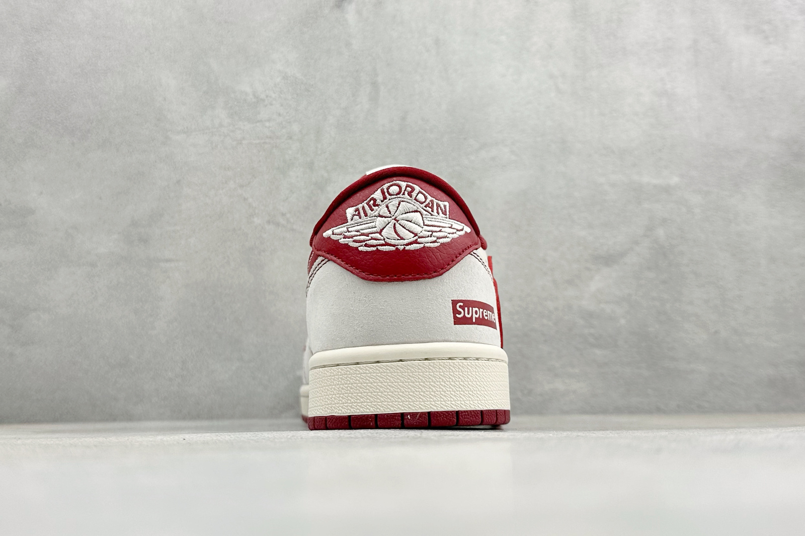 260 Air Jordan 1 Low AJ1 乔1 马年限定 高端定制 倒钩低帮复古篮球鞋 JP2026-116-Chinese UA Cheap High Quatity Brand Clothes Bags handbags Sneakers wholesale wholesaler seller from China Factory suppliers Fashion Clothing Shoes best Quality Beautiful Price 260 Air Jordan 1 Low AJ1 乔1 马年限定 高端定制 倒钩低帮复古篮球鞋 JP2026-116