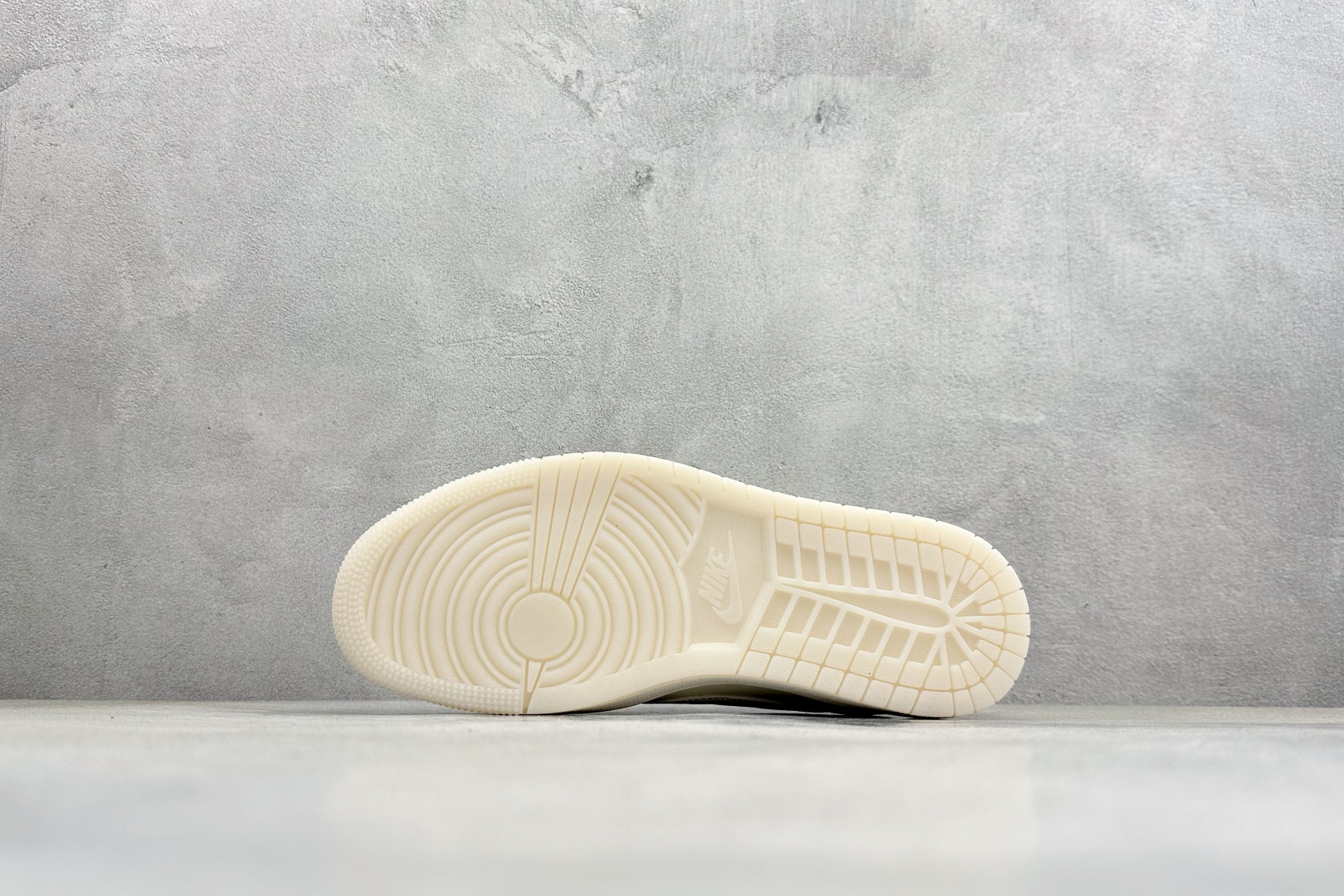Air Jordan 1 Low AJ1 乔1 马年限定 高端定制 倒钩低帮复古篮球鞋 LX1988-808-Top High Quatity Cheap Sneakers Fashion Clothing Clothes Bags handbags Shoes of all Brand wholesale With The best Quality And Beautiful Price from China Factory Chinese suppliers wholesaler seller Air Jordan 1 Low AJ1 乔1 马年限定 高端定制 倒钩低帮复古篮球鞋 LX1988-808