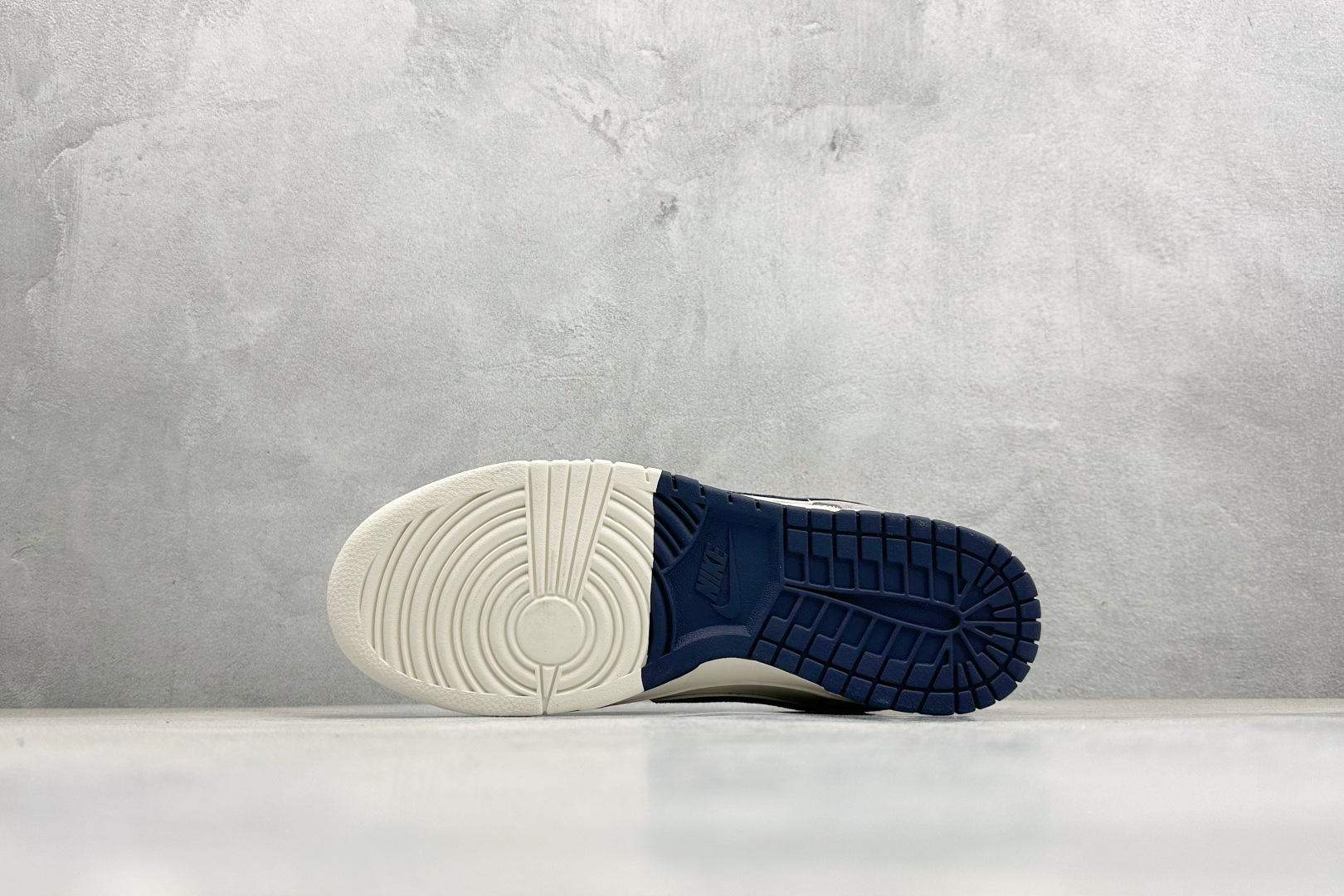Nike SB Dunk Low RETRO 马年限定 高端定制 低帮休闲板鞋 YX5066-402 Nike SB Dunk Low RETRO 马年限定 高端定制 低帮休闲板鞋 YX5066-402