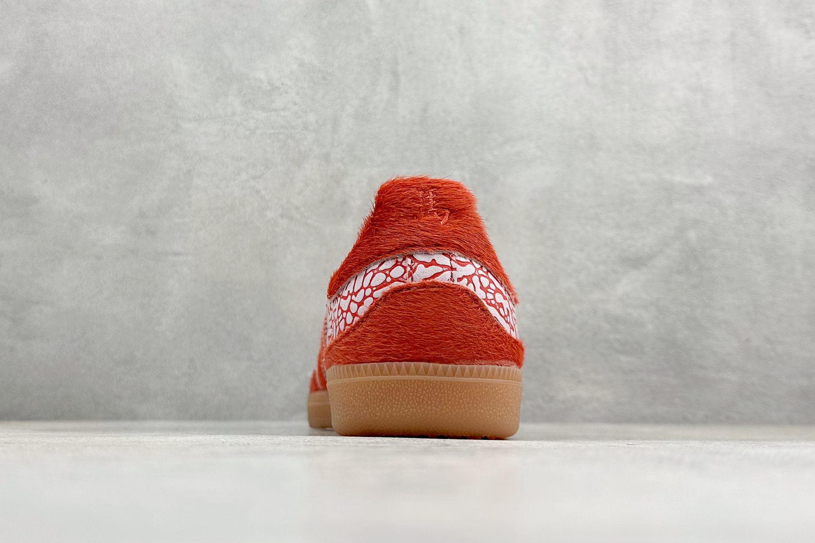 HZ版Adidas Samba 阿迪三叶草休闲板鞋 JR8743-Top High Quatity Cheap Sneakers Fashion Clothing Clothes Bags handbags Shoes of all Brand wholesale With The best Quality And Beautiful Price from China Factory Chinese suppliers wholesaler seller HZ版Adidas Samba 阿迪三叶草休闲板鞋 JR8743