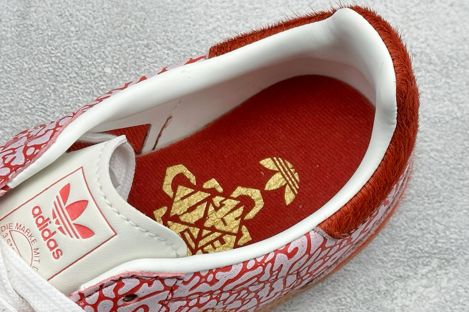 HZ版Adidas Samba 阿迪三叶草休闲板鞋 JR8743-Top High Quatity Cheap Sneakers Fashion Clothing Clothes Bags handbags Shoes of all Brand wholesale With The best Quality And Beautiful Price from China Factory Chinese suppliers wholesaler seller HZ版Adidas Samba 阿迪三叶草休闲板鞋 JR8743