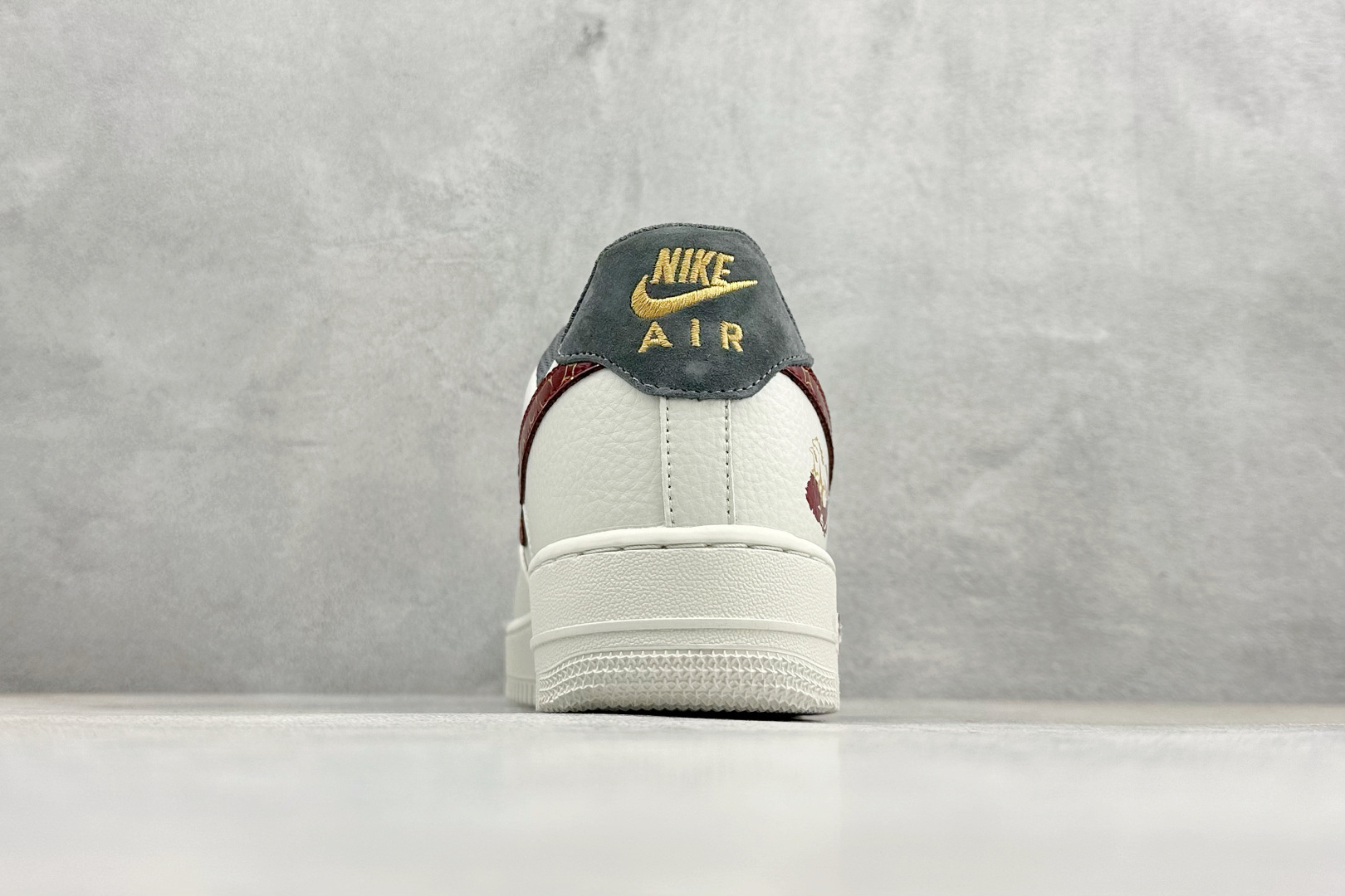 SC版Nike Air Force 1'07 Low 马年联名 云白绛金 空军一号低帮休闲板鞋 NH0601-507