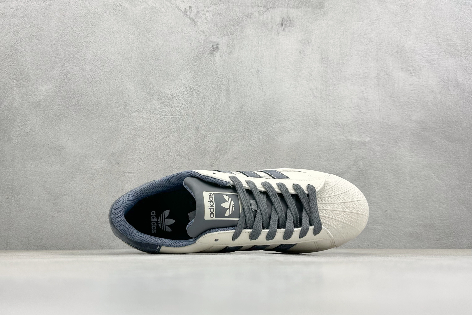 AD Originals Super马年限定 贝壳头板鞋 SD6828-Top High Quatity Cheap Sneakers Fashion Clothing Clothes Bags handbags Shoes of all Brand wholesale With The best Quality And Beautiful Price from China Factory Chinese suppliers wholesaler seller AD Originals Super马年限定 贝壳头板鞋 SD6828