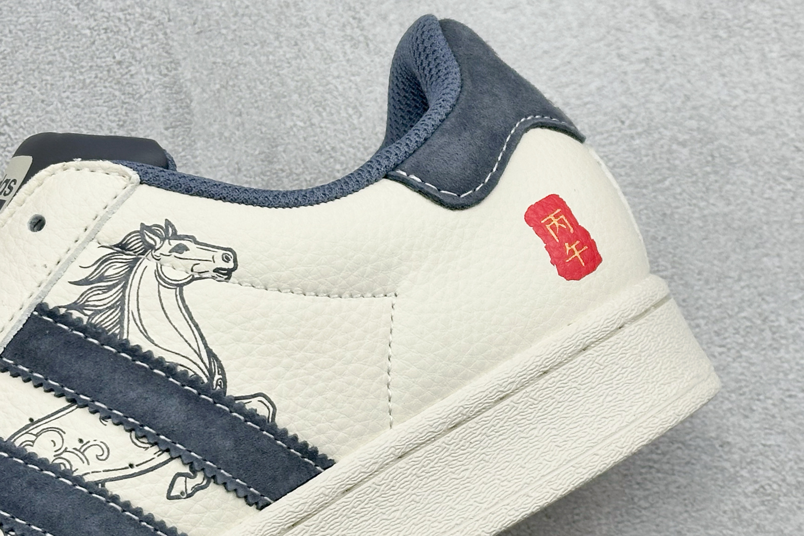 AD Originals Super马年限定 贝壳头板鞋 SD6828-Top High Quatity Cheap Sneakers Fashion Clothing Clothes Bags handbags Shoes of all Brand wholesale With The best Quality And Beautiful Price from China Factory Chinese suppliers wholesaler seller AD Originals Super马年限定 贝壳头板鞋 SD6828