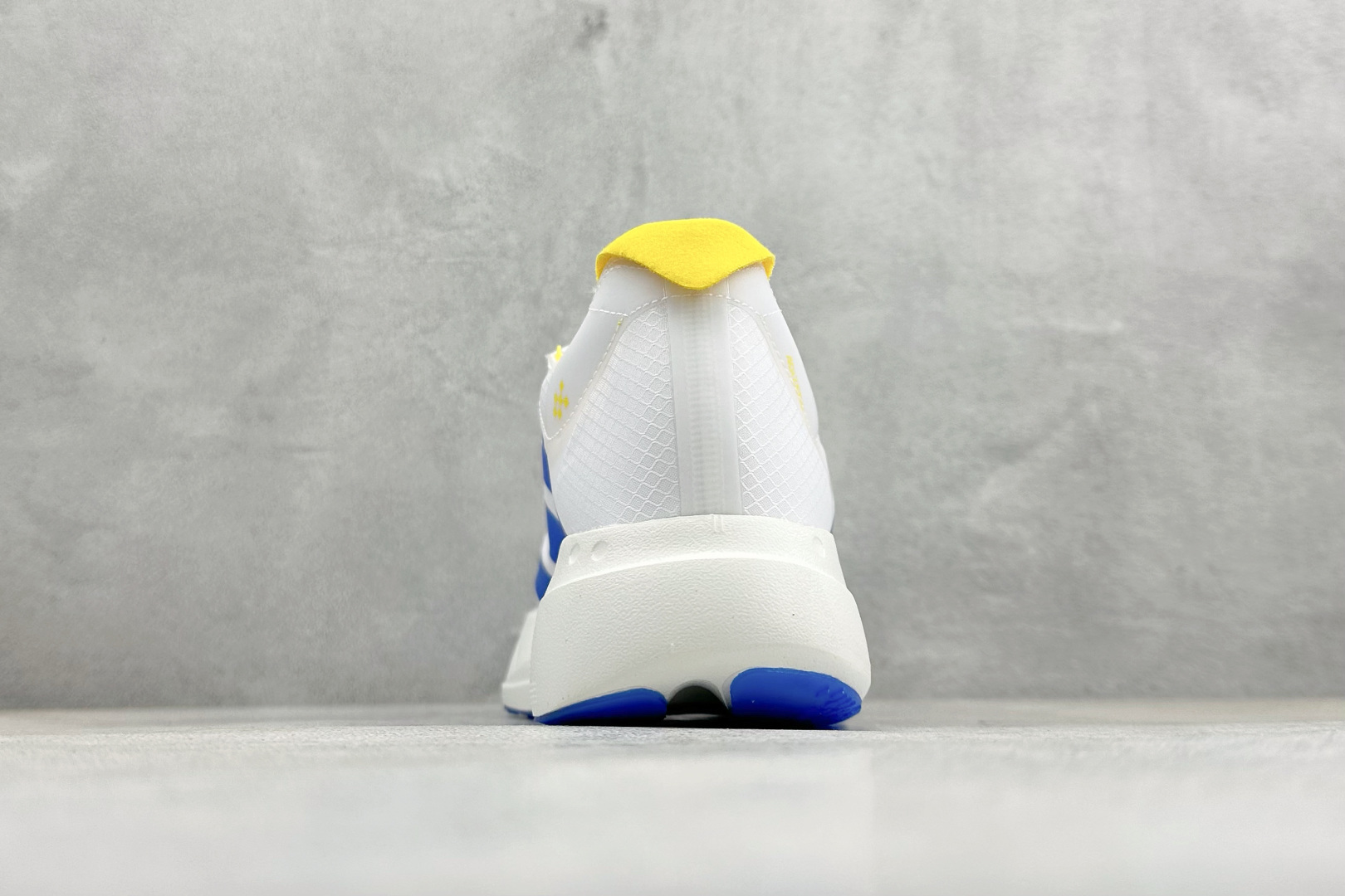 Adidas Adizero Adios Pro 4 M 阿迪透气轻盈低帮跑步鞋 KI4439