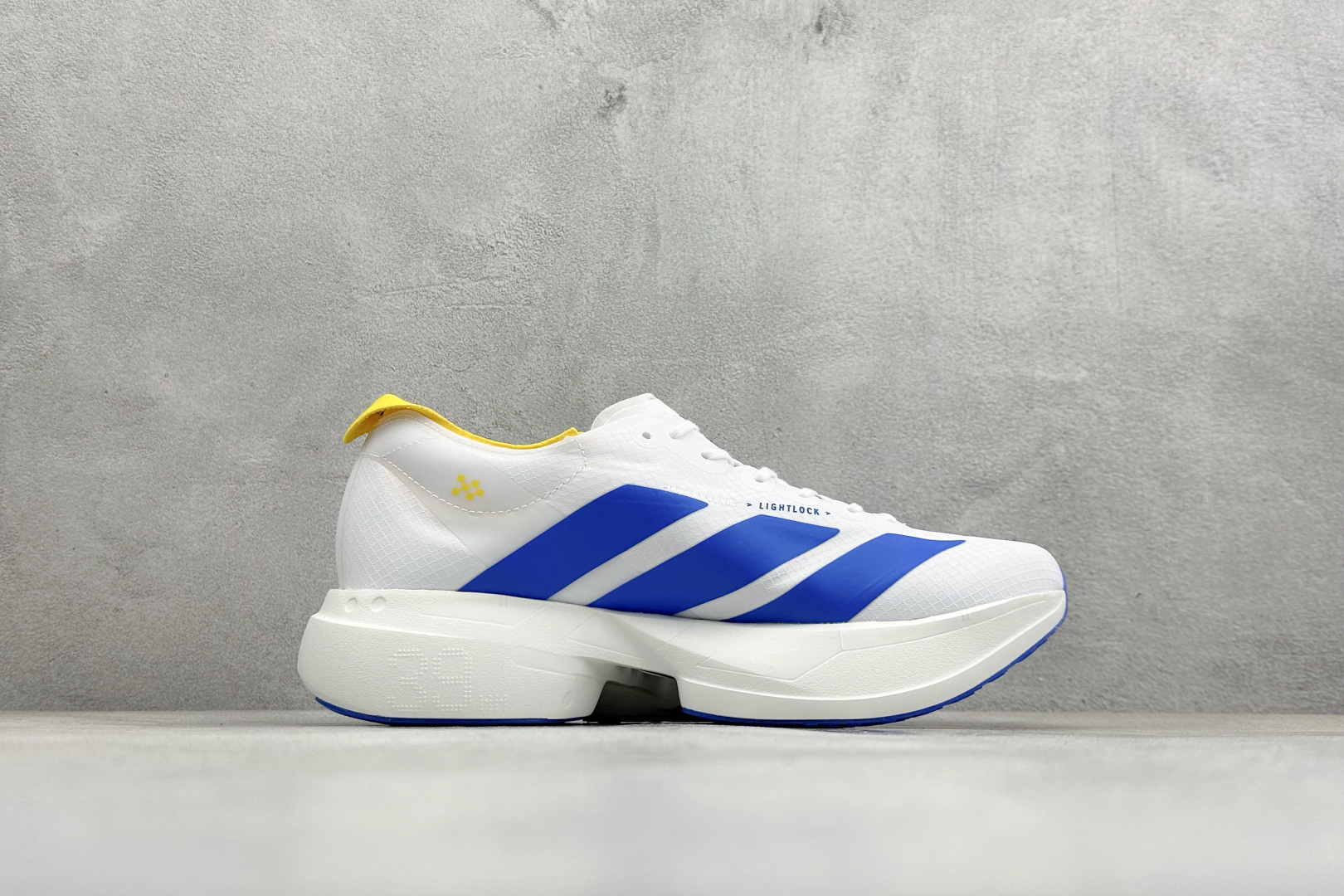 Adidas Adizero Adios Pro 4 M 阿迪透气轻盈低帮跑步鞋 KI4439