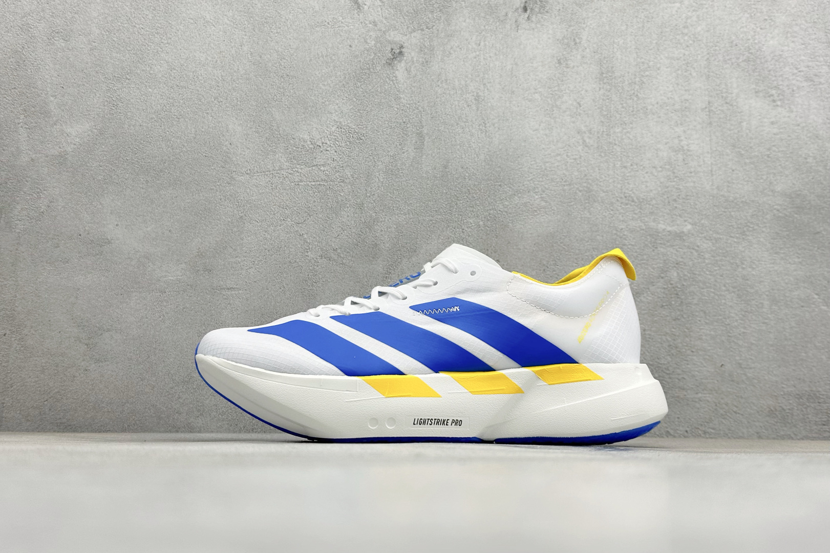 Adidas Adizero Adios Pro 4 M 阿迪透气轻盈低帮跑步鞋 KI4439